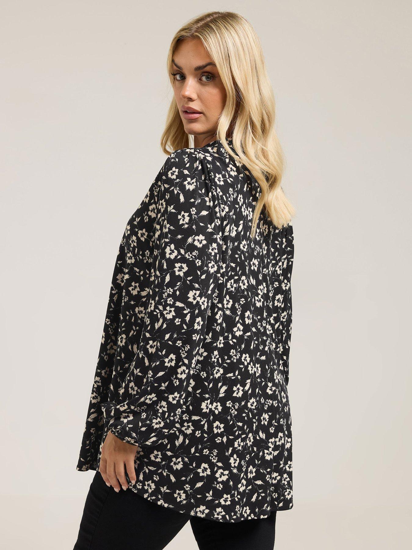 yours-curve-notch-neck-pleat-front-top-blackstillFront