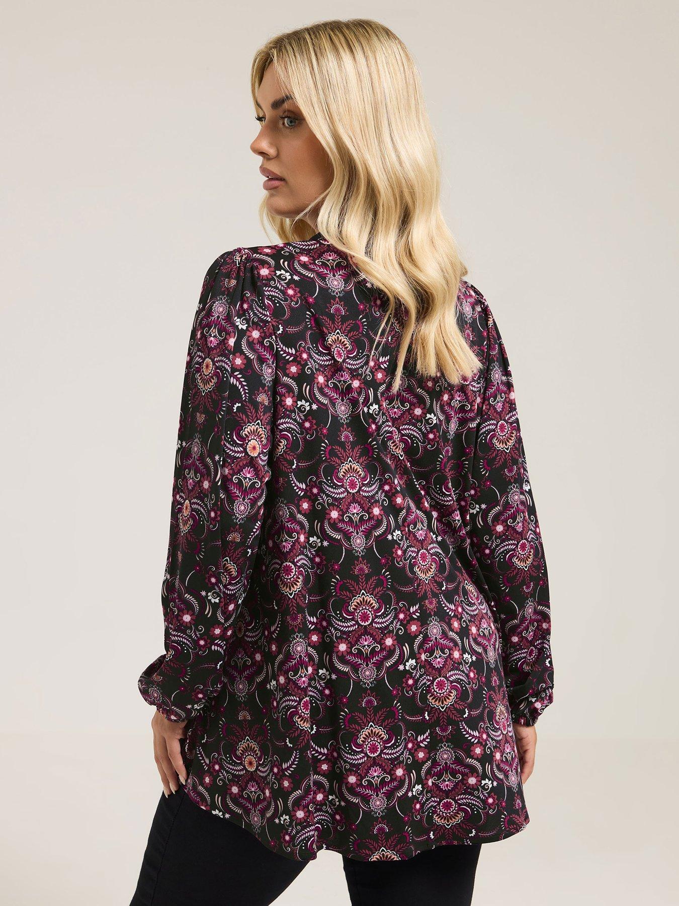 yours-curve-notch-neck-pleat-front-top-blackstillFront