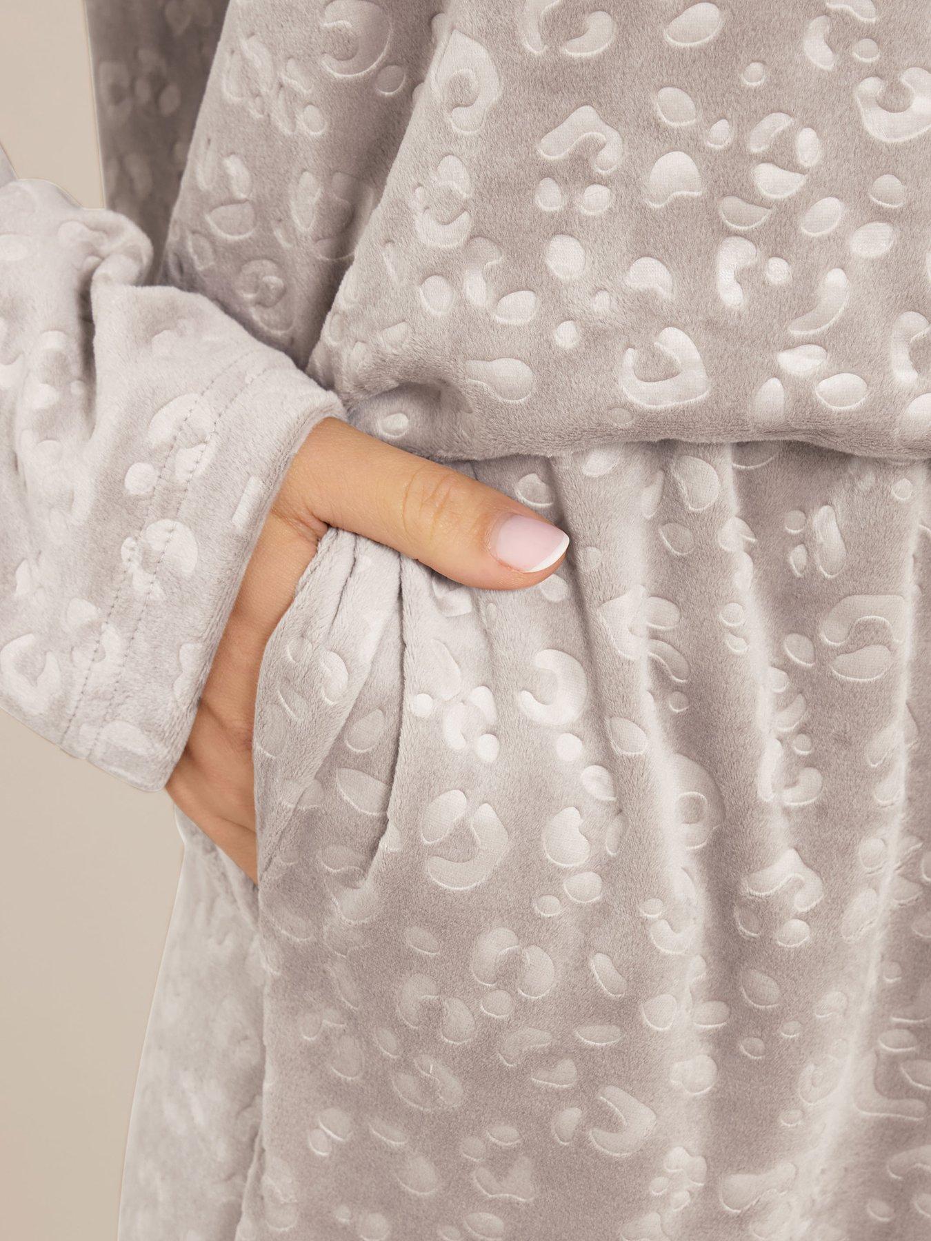 long-tall-sally-tall-super-luxe-embossed-pj-set-naturaloutfit