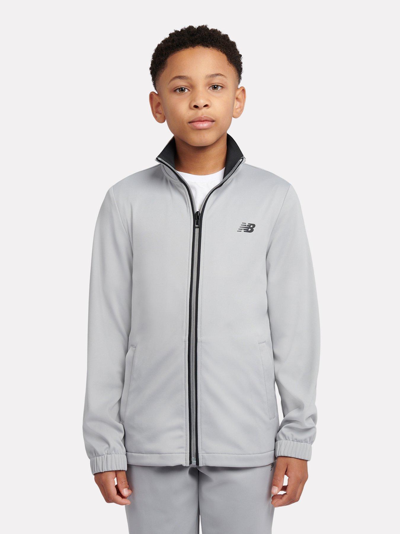 new-balance-junior-boys-woven-tracksuit-greyoutfit