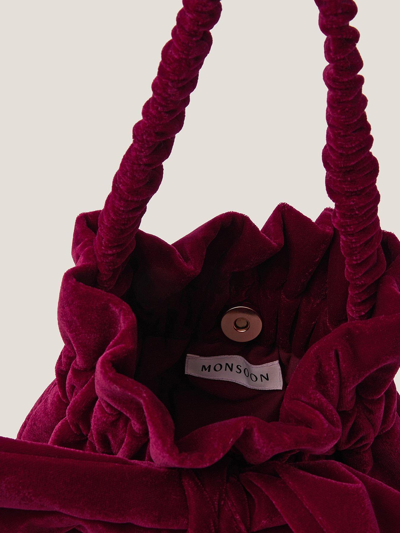 monsoon-ciri-velvet-bow-bag-redoutfit