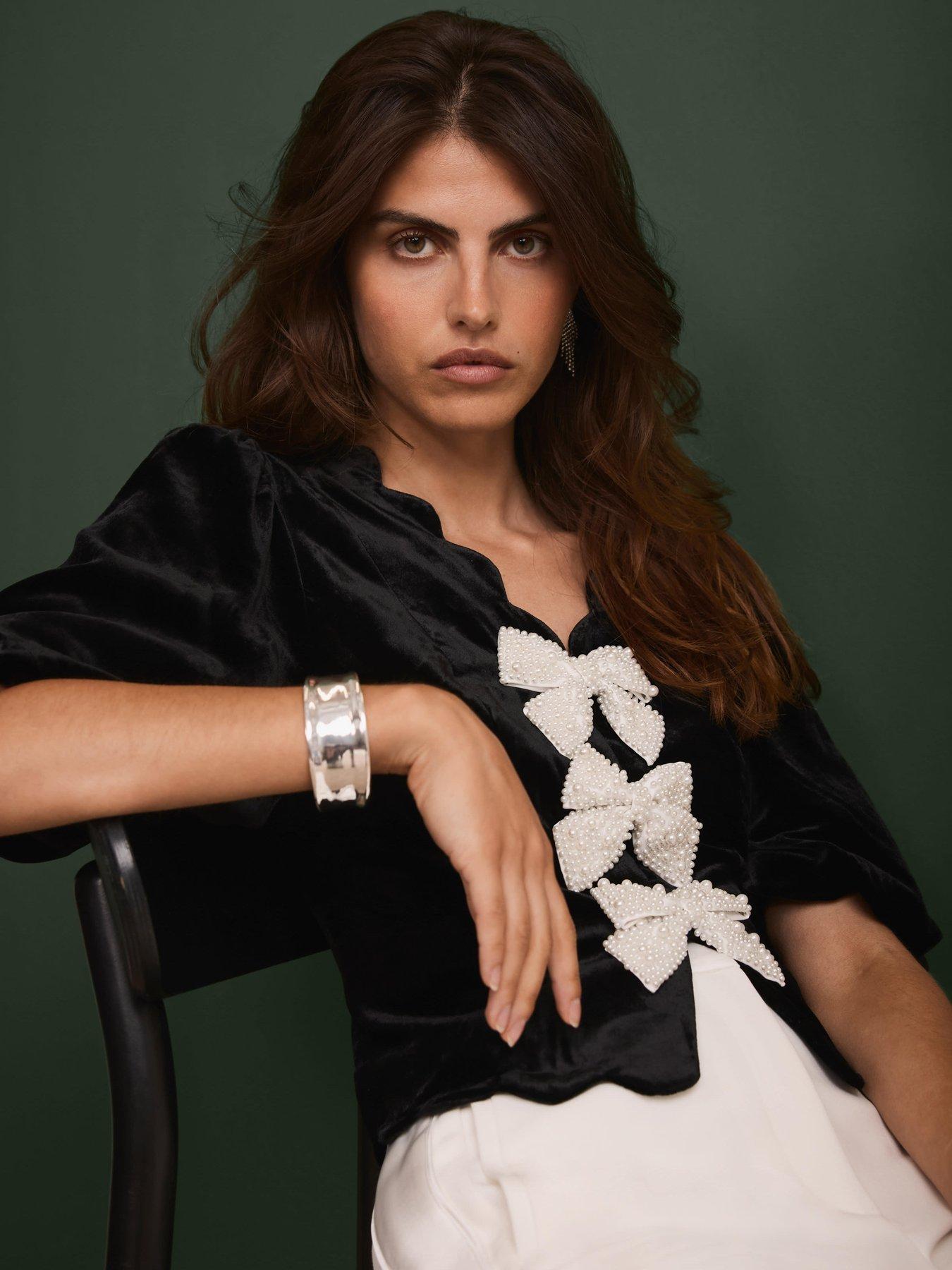 mint-velvet-puff-sleeve-top-blackstillFront