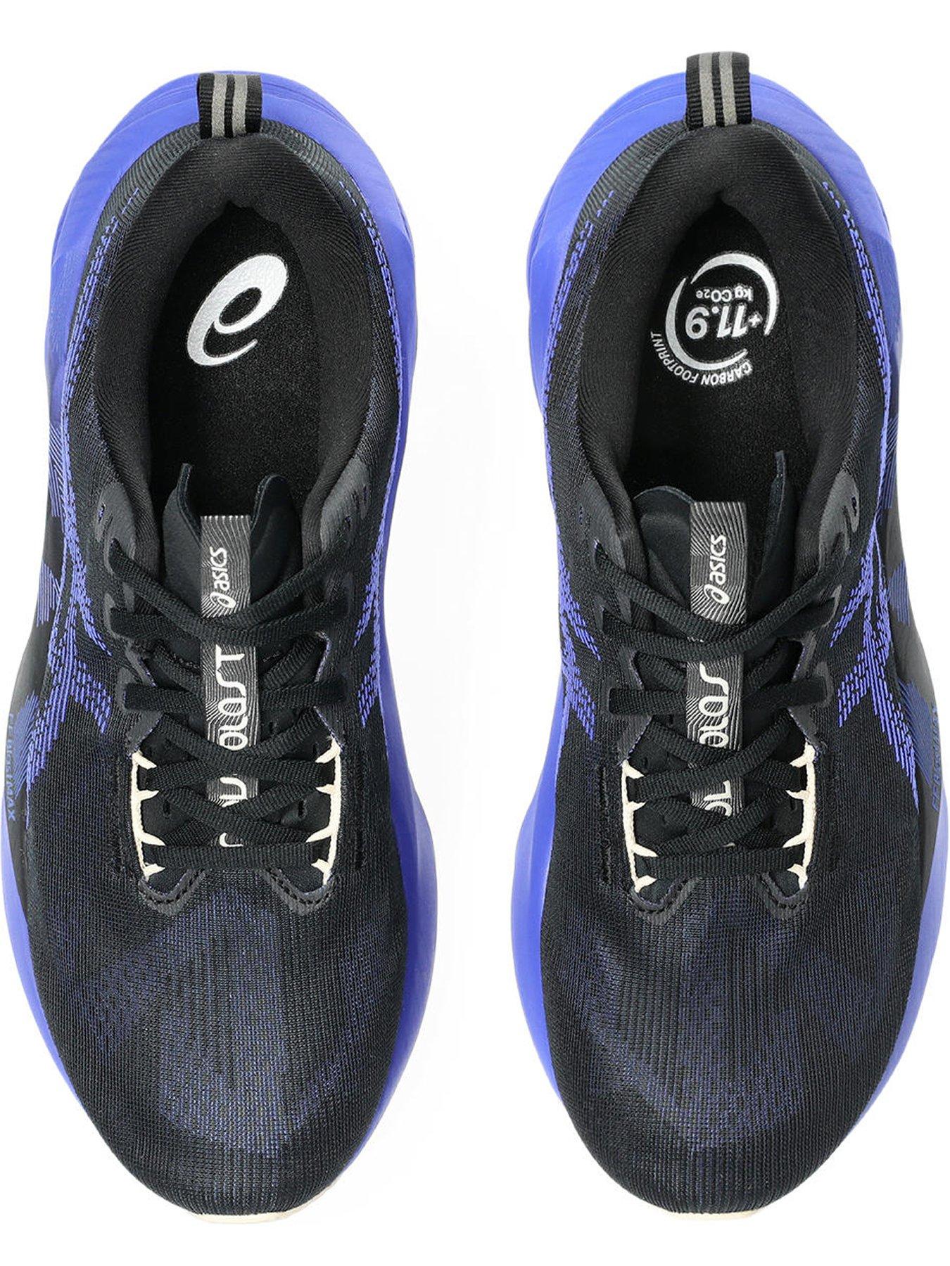 asics-mens-running-novablast-5-trainers-blackblueoutfit