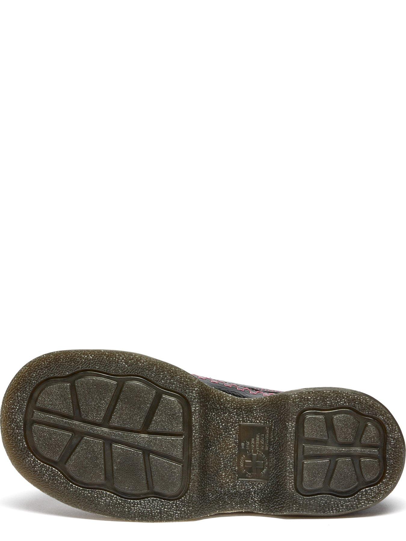 dr-martens-buzz5-eye-distressed-patent-leather-shoes-blackdetail