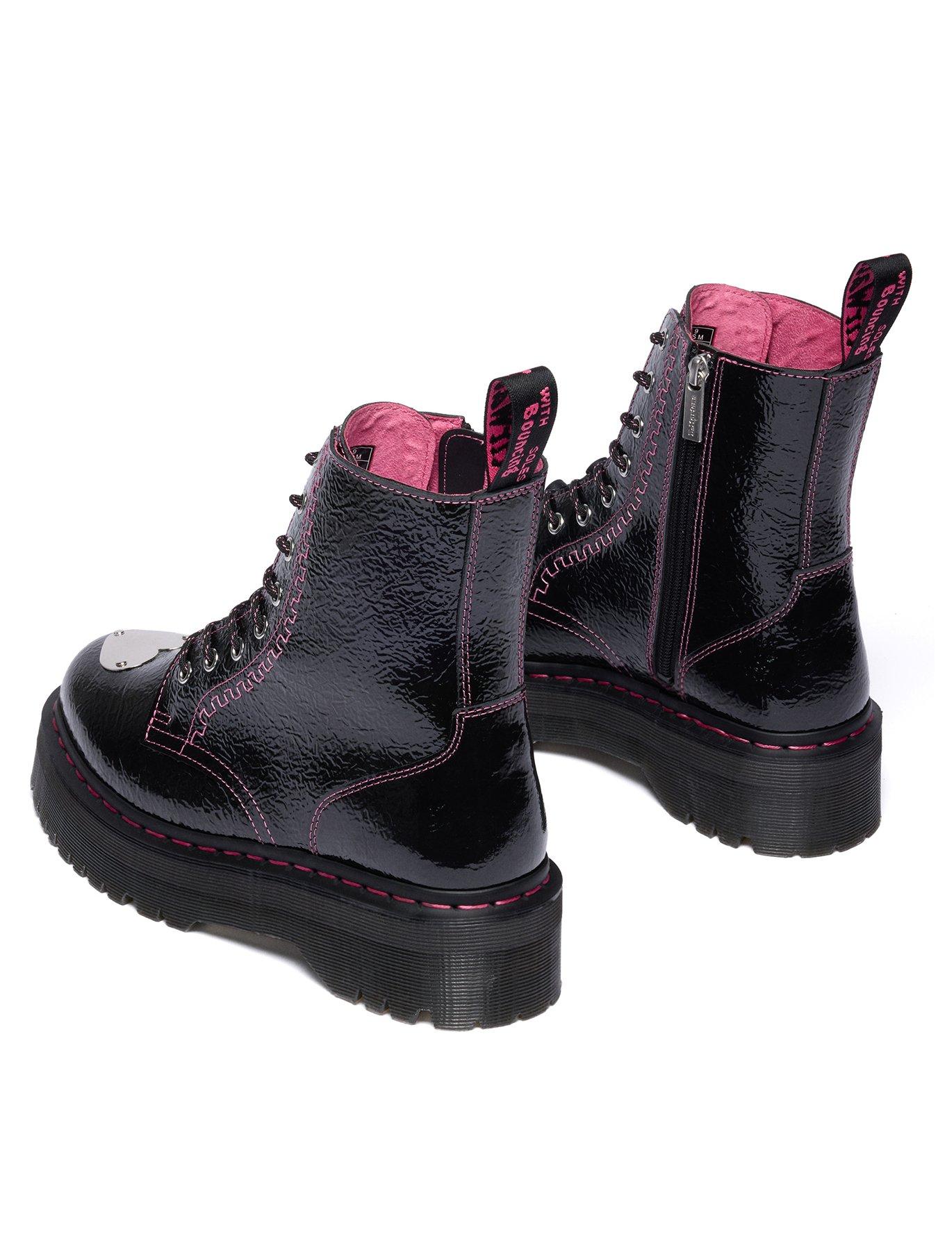 dr-martens-jadon-8-eye-distressed-leather-platform-boots-blackback