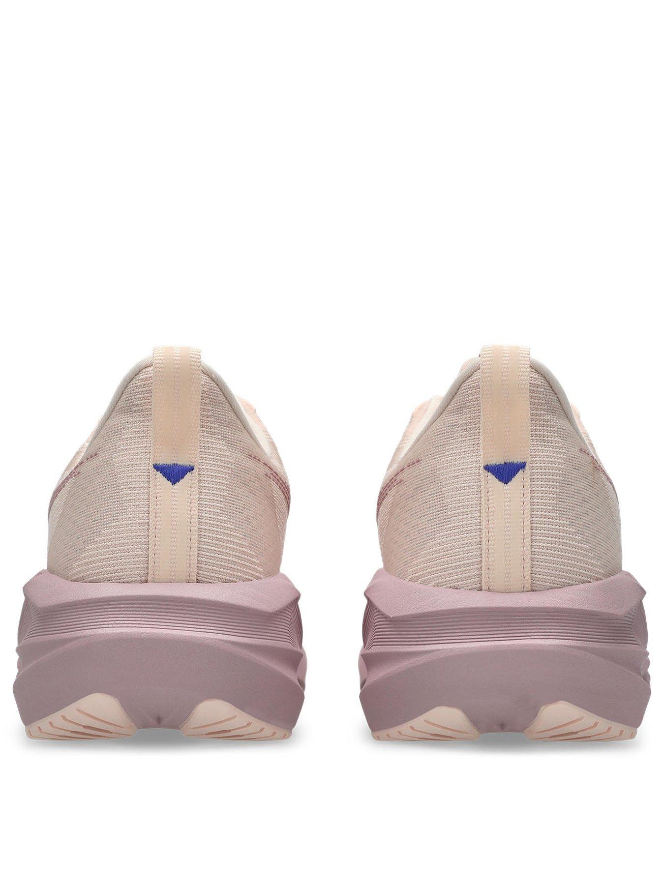 asics-womens-running-novablast-5-trainers-pinkback