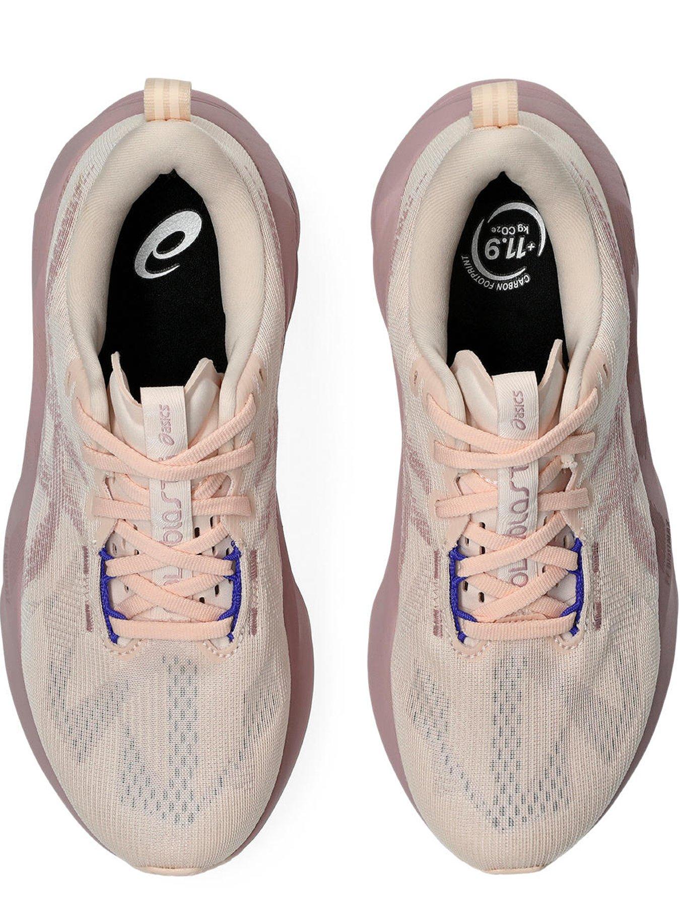 asics-womens-running-novablast-5-trainers-pinkoutfit