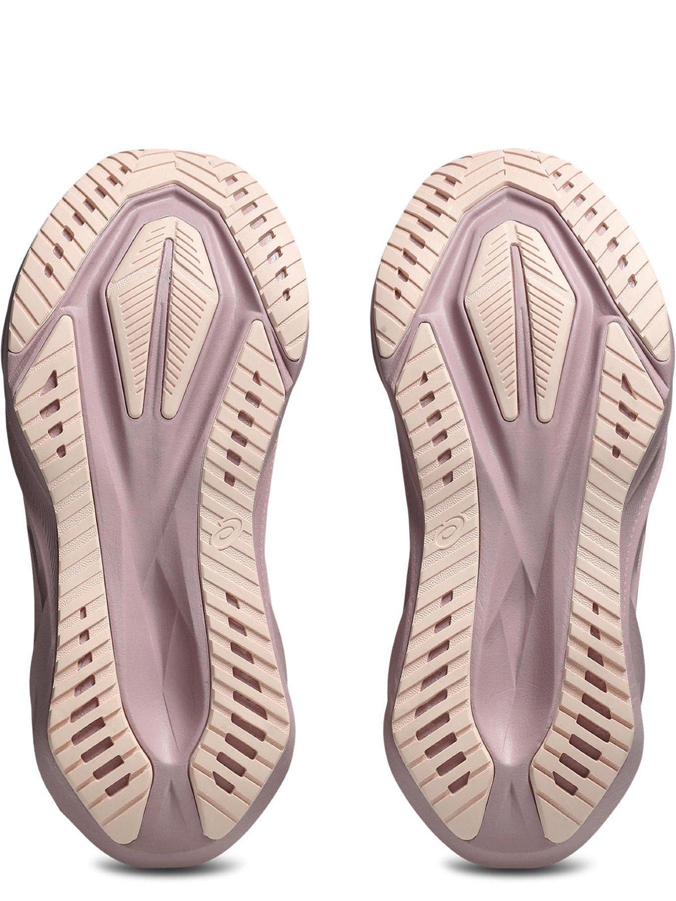 asics-womens-running-novablast-5-trainers-pinkdetail