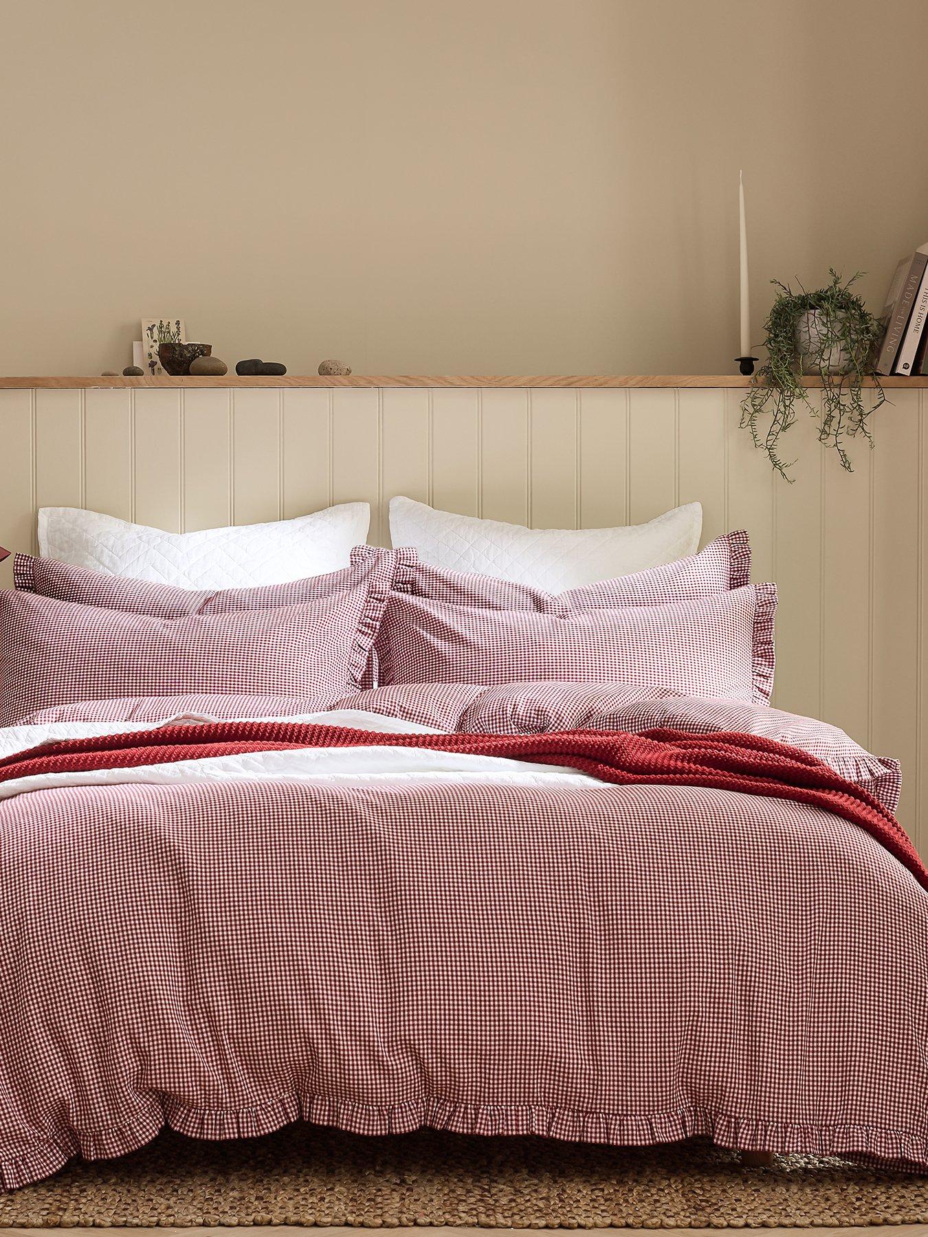 christy-gingham-ruffle-duvet-set--kingback
