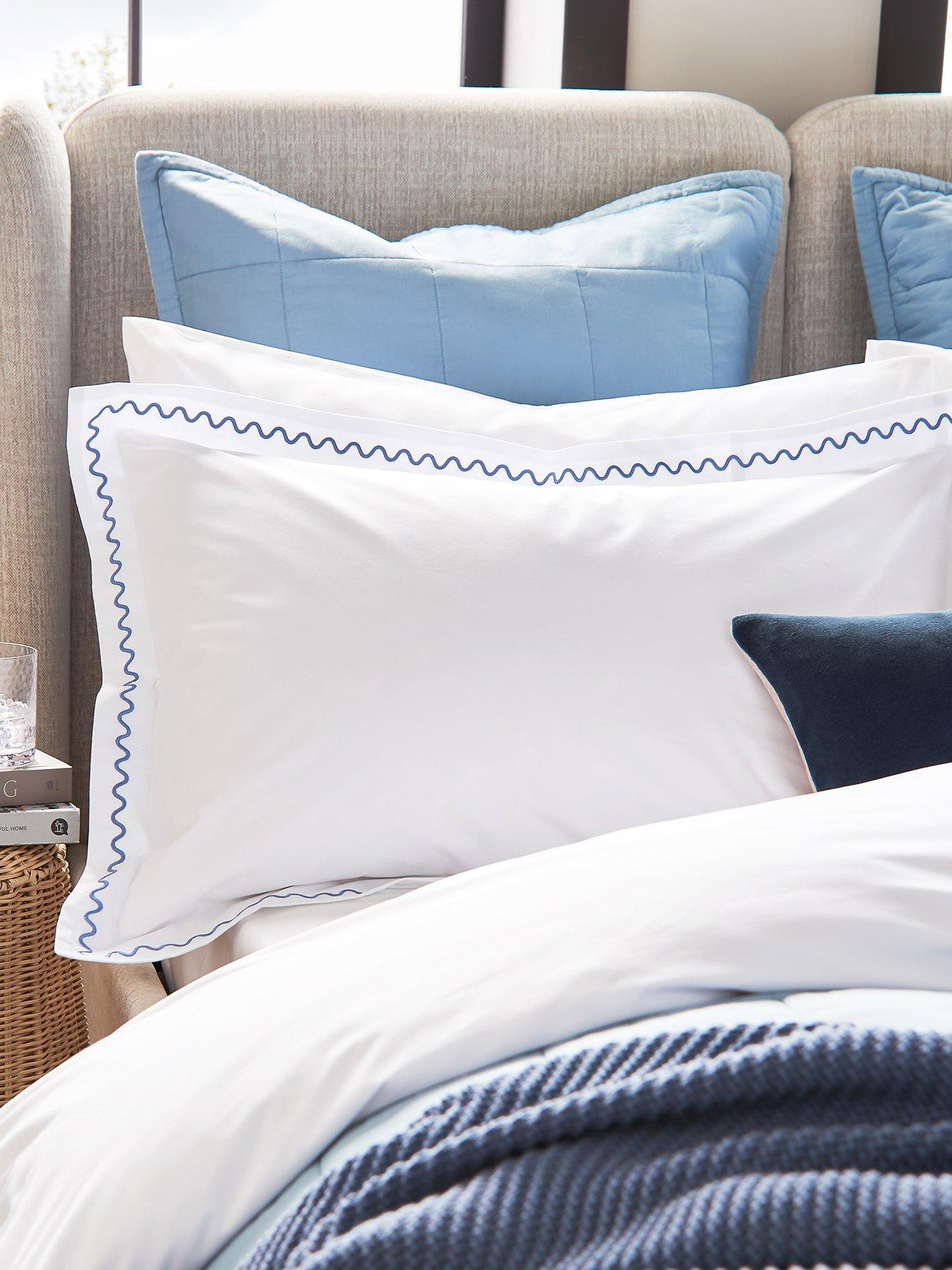 christy-wave-edge-embroidery-duvet-set--doubleback