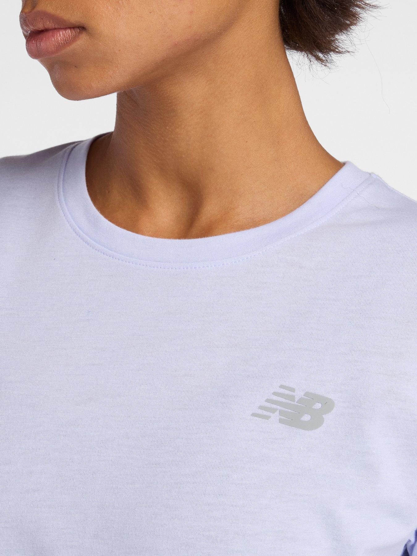 new-balance-womens-training-sport-essentials-heathertech-t-shirt-blueoutfit
