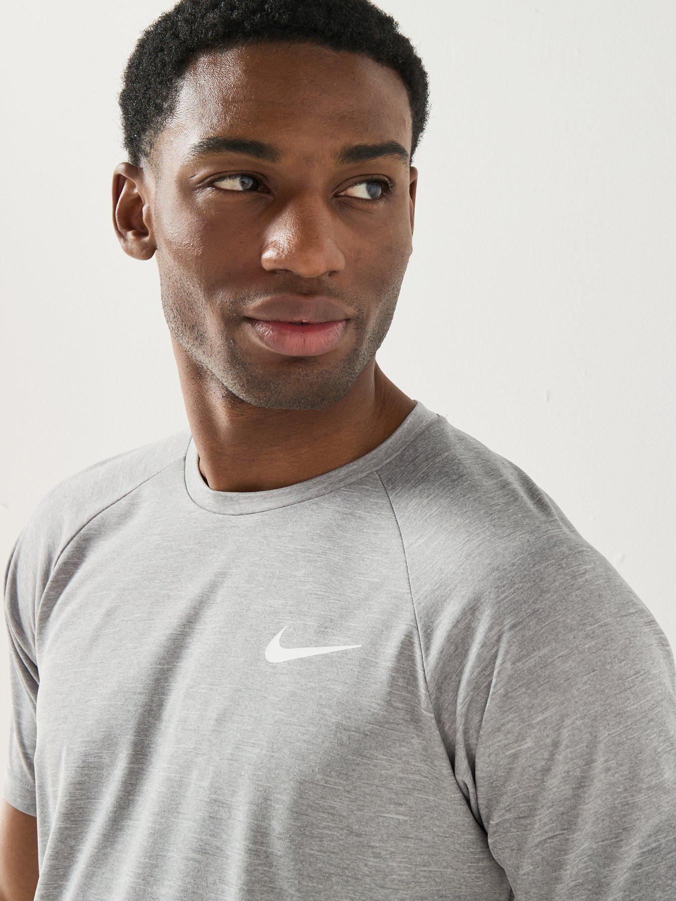 nike-mens-short-sleeve-hydroguard-t-shirt-greyoutfit