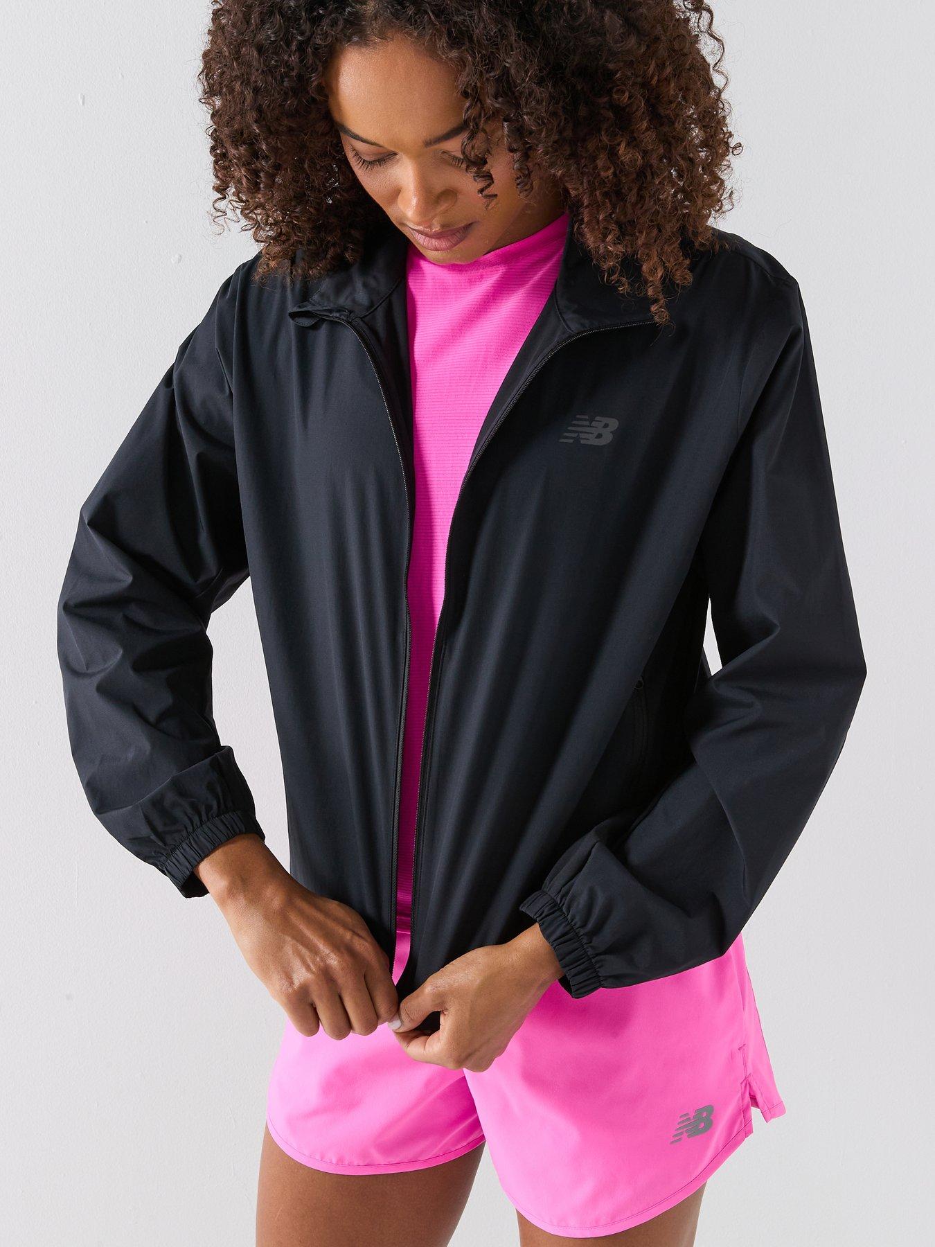 new-balance-womens-running-fast-days-jacket-blackoutfit