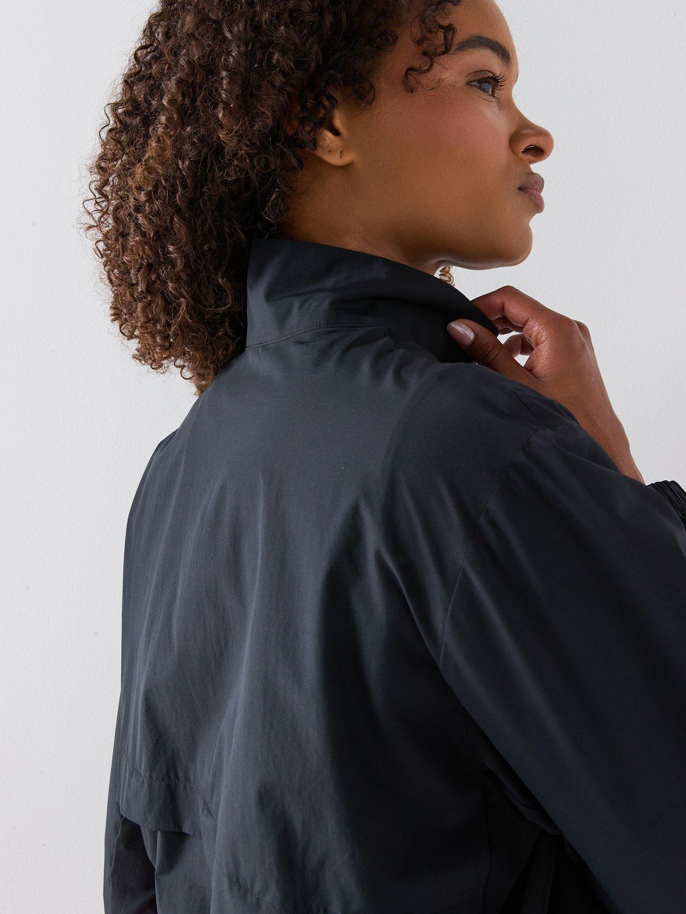 new-balance-womens-running-fast-days-jacket-blackdetail
