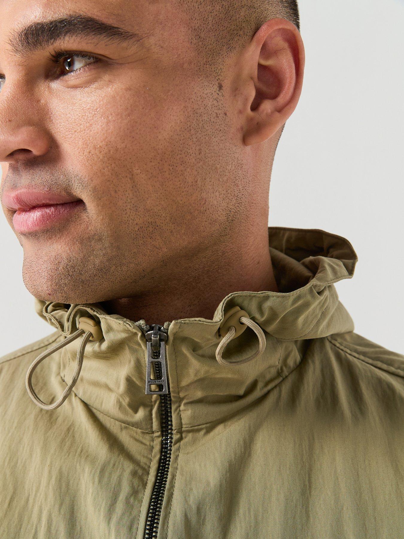 belstaff-container-hooded-cotton-overshirt-light-khakidetail