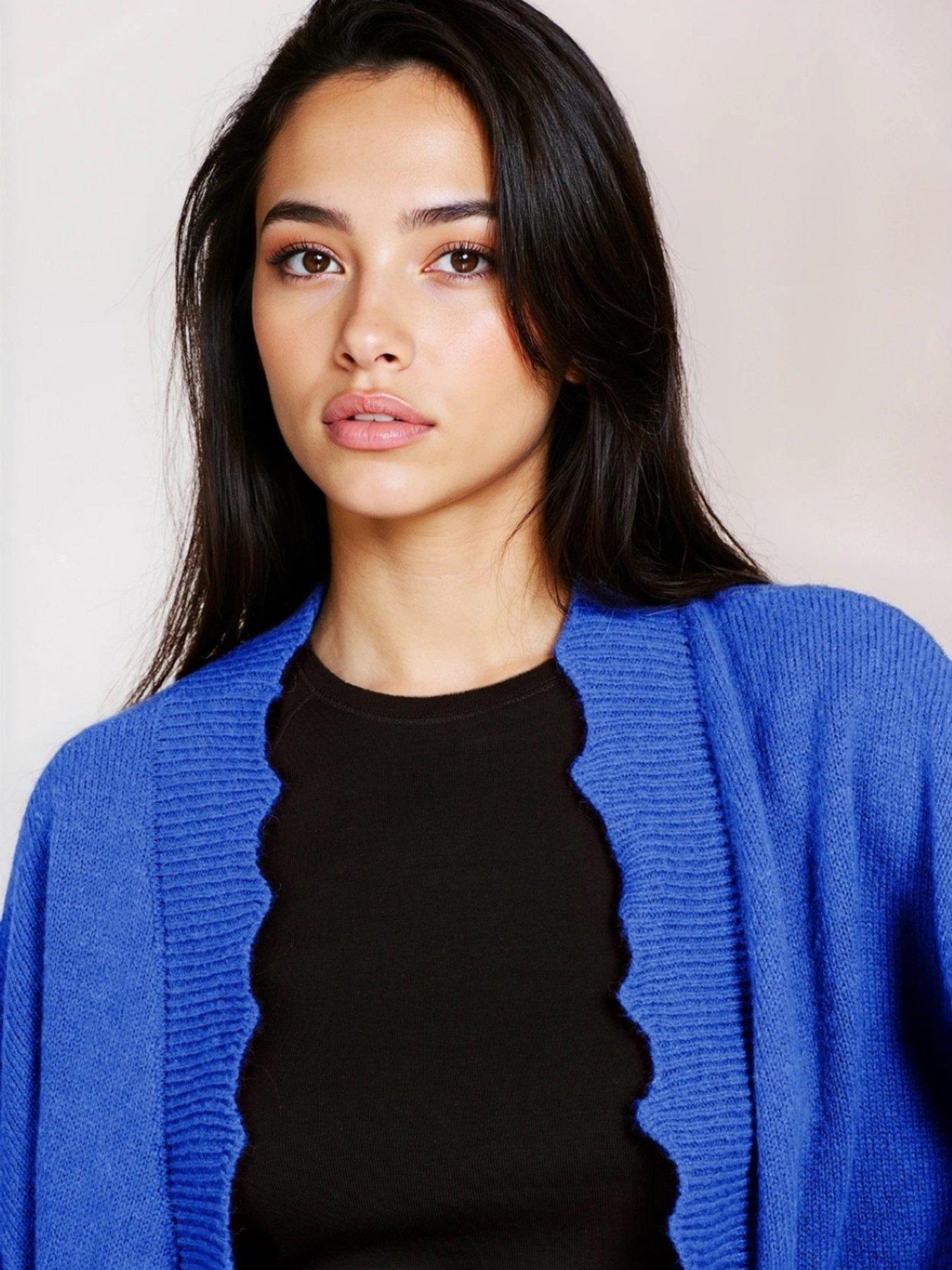 little-mistress-knit-scallop-cardigan-blueoutfit