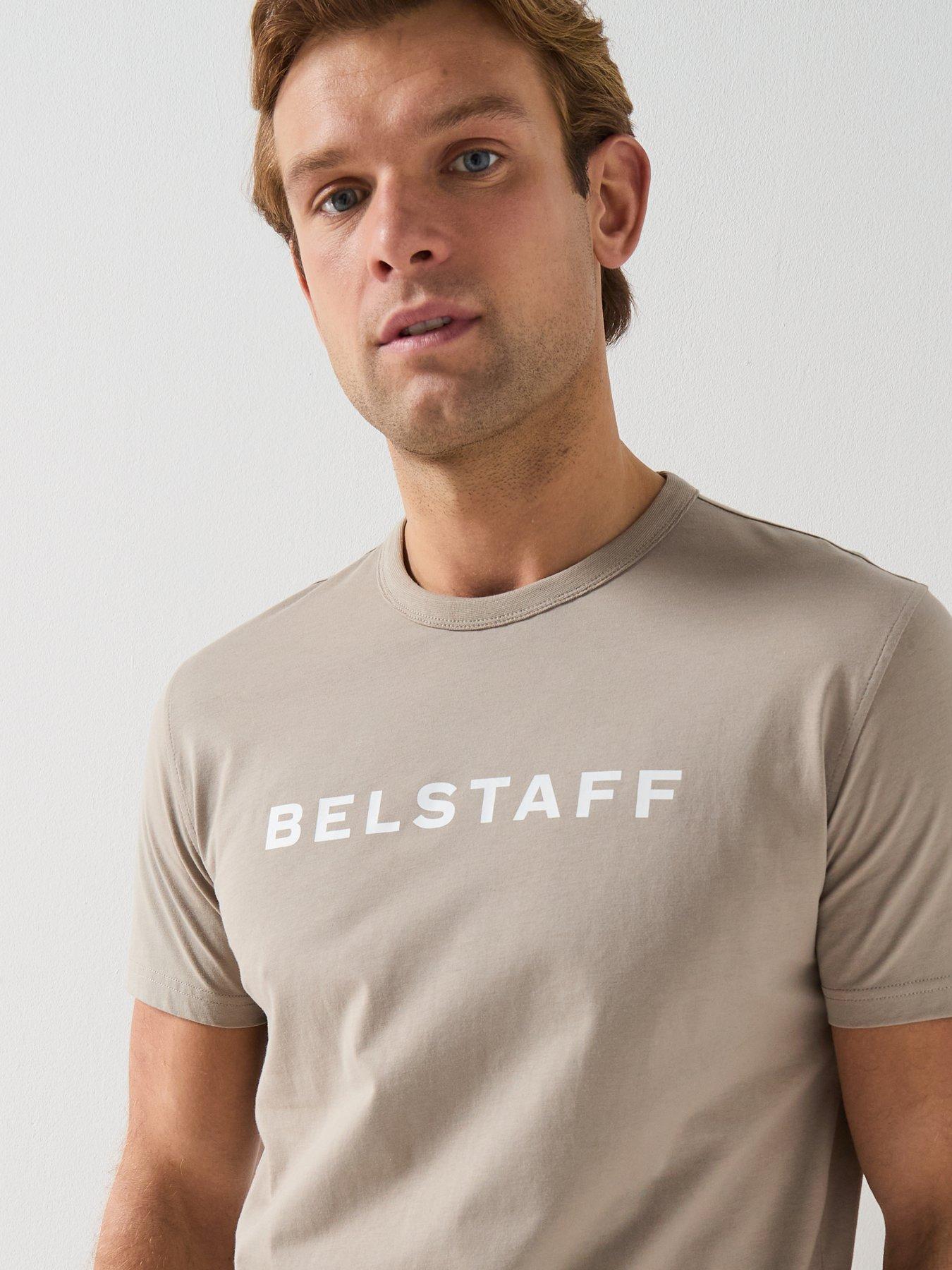 belstaff-linear-logo-t-shirt-dark-beigeoutfit