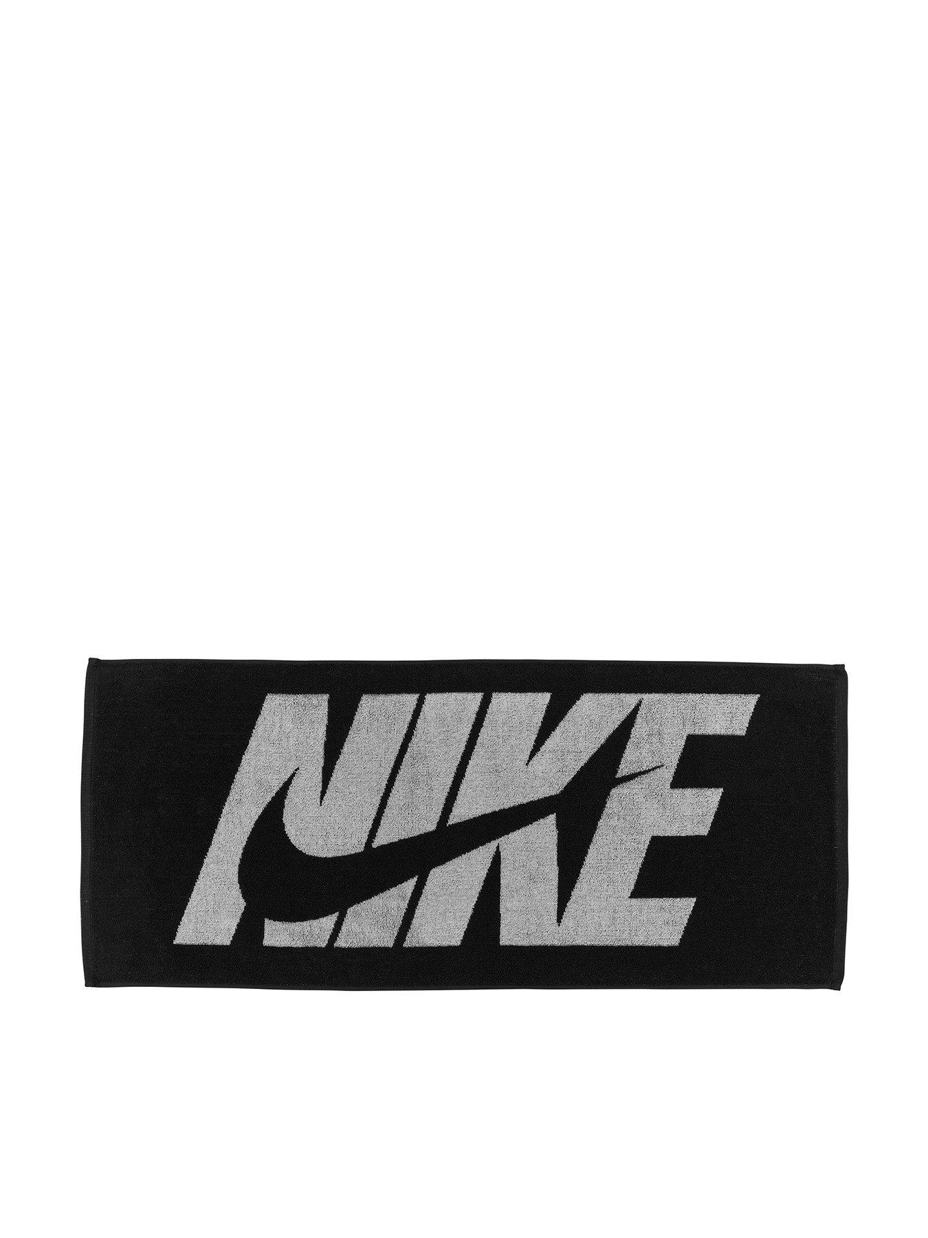 nike-unisex-training-jacquard-towel-blackfront