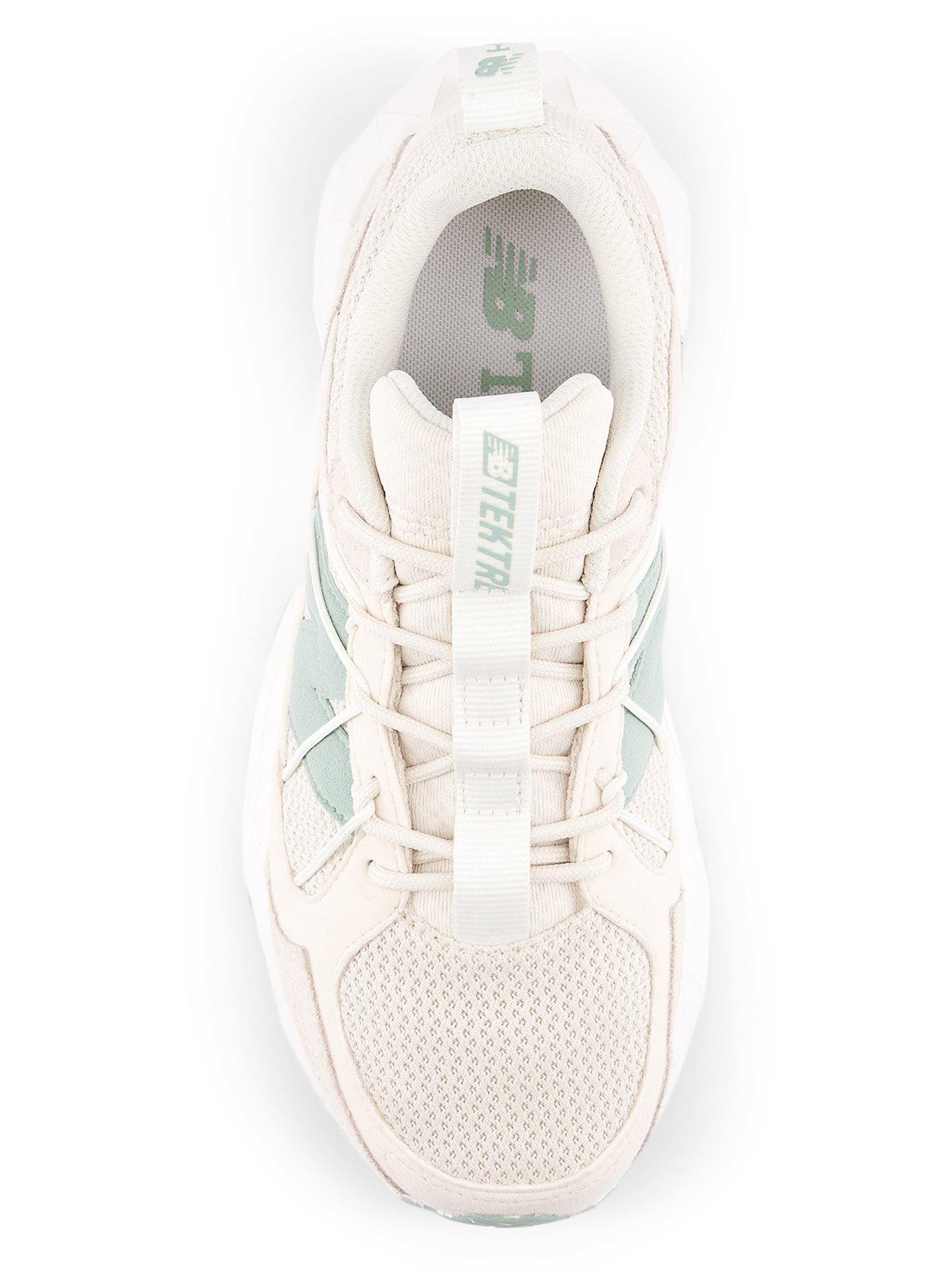 new-balance-womens-trail-running-tektrel-suede-trainers-beigeoutfit