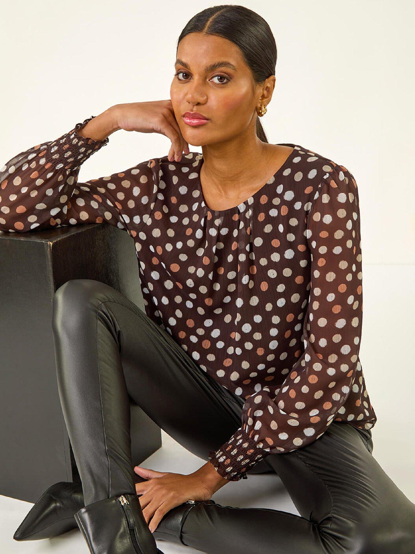 roman-spot-print-shirred-top-chocolateoutfit