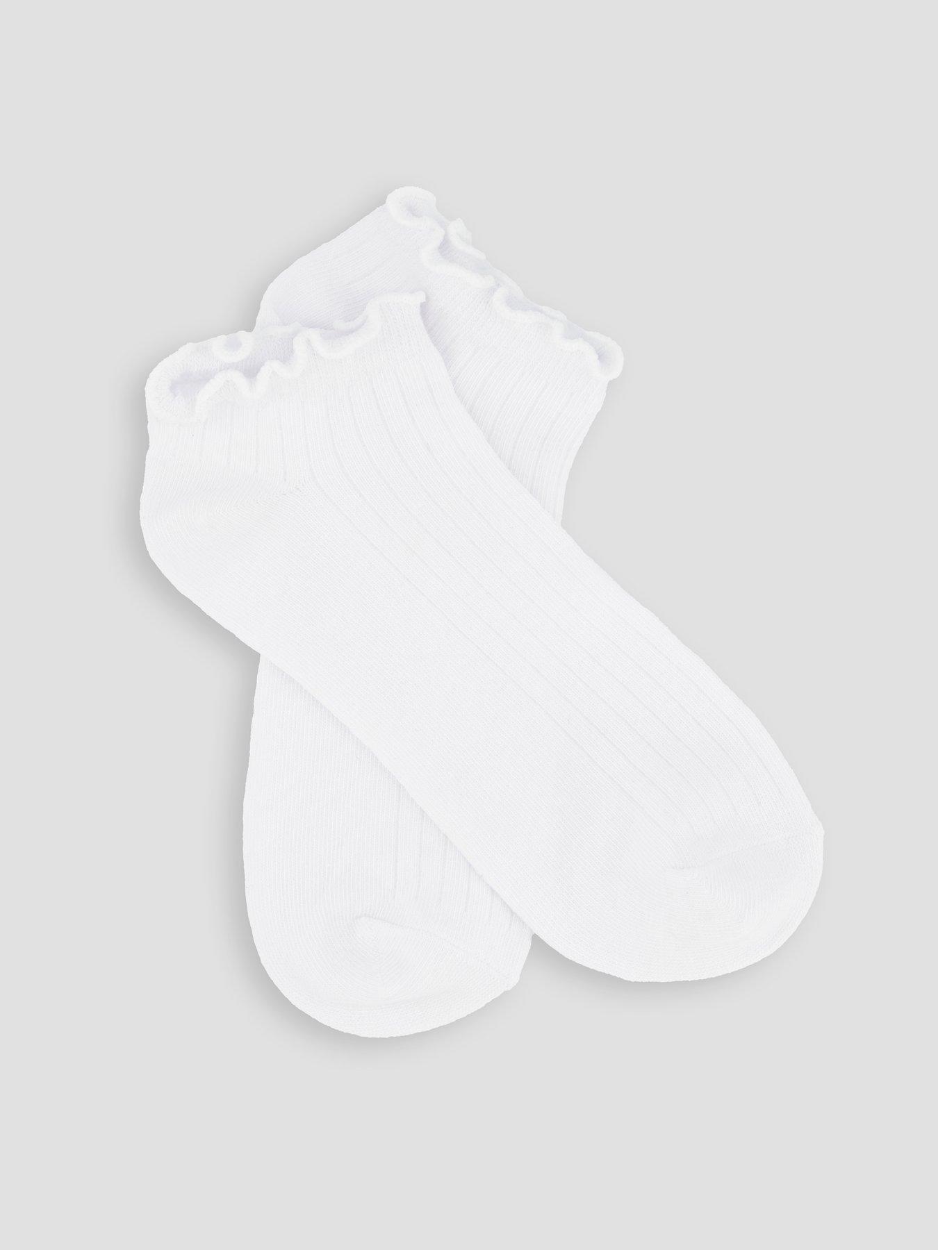 Image 2 of 3 of The Very Collection 5 Pack Frill Edge Trainer Liner Socks - White