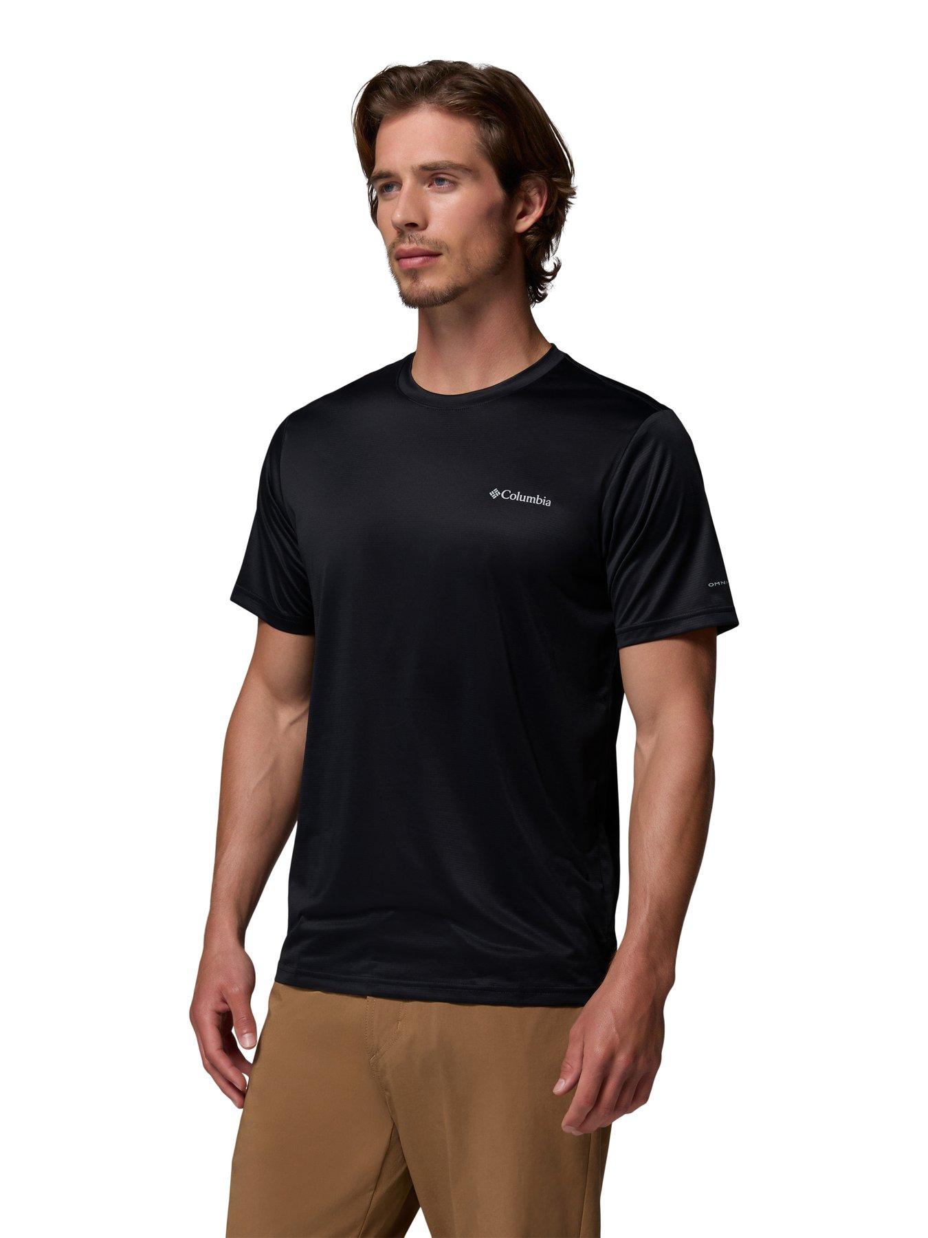 columbia-mens-hike-crew-t-shirt-blackoutfit