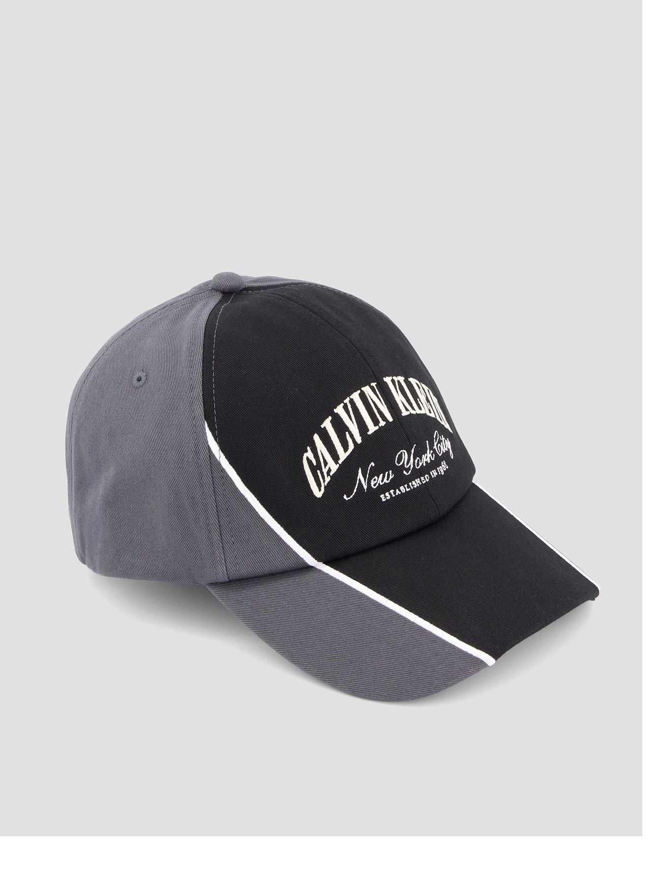 Calvin Klein Calvin Klein Two Tone Seasonal Graphic Cap - Black