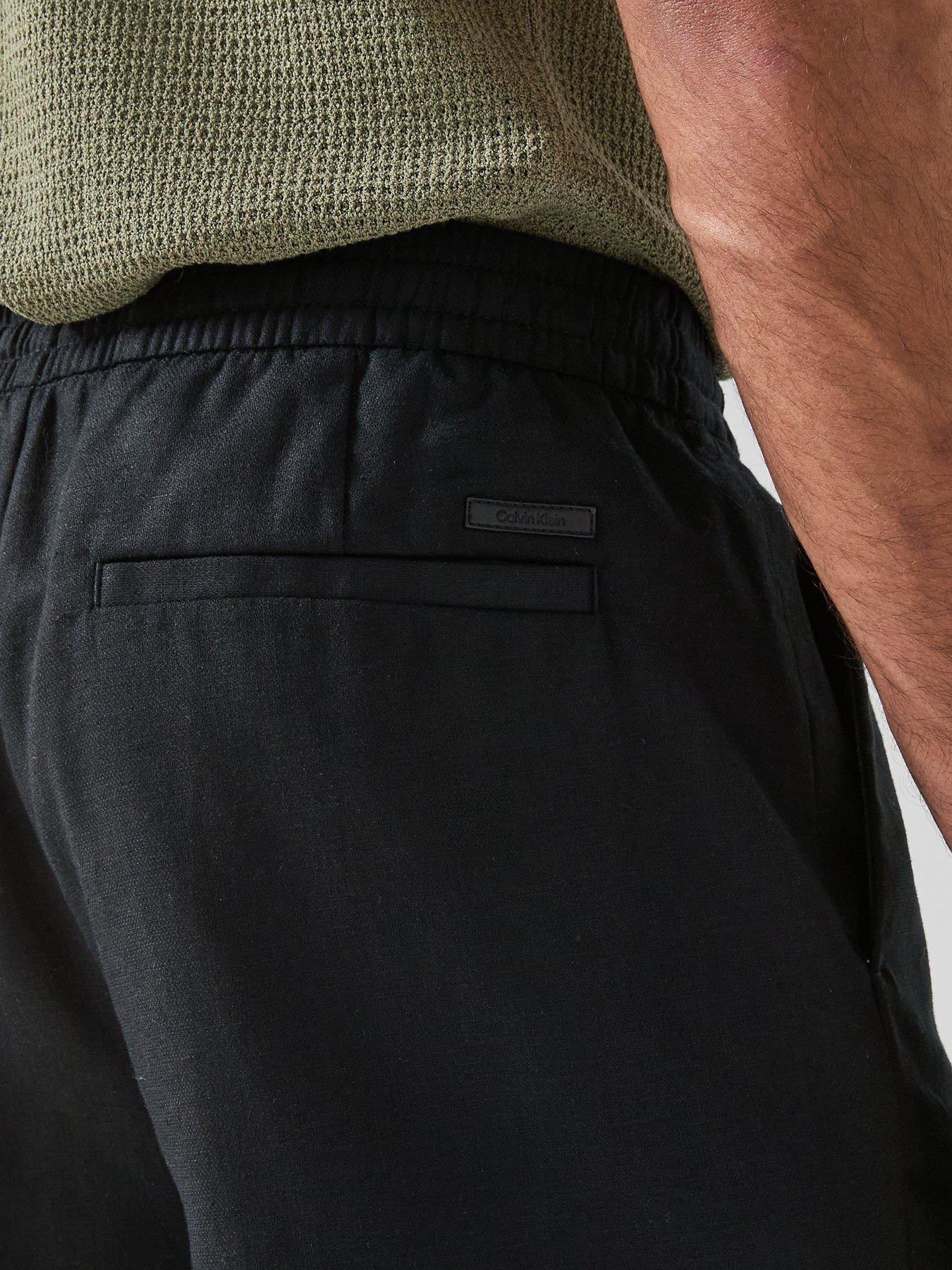 calvin-klein-straight-fit-linen-shorts-blackoutfit