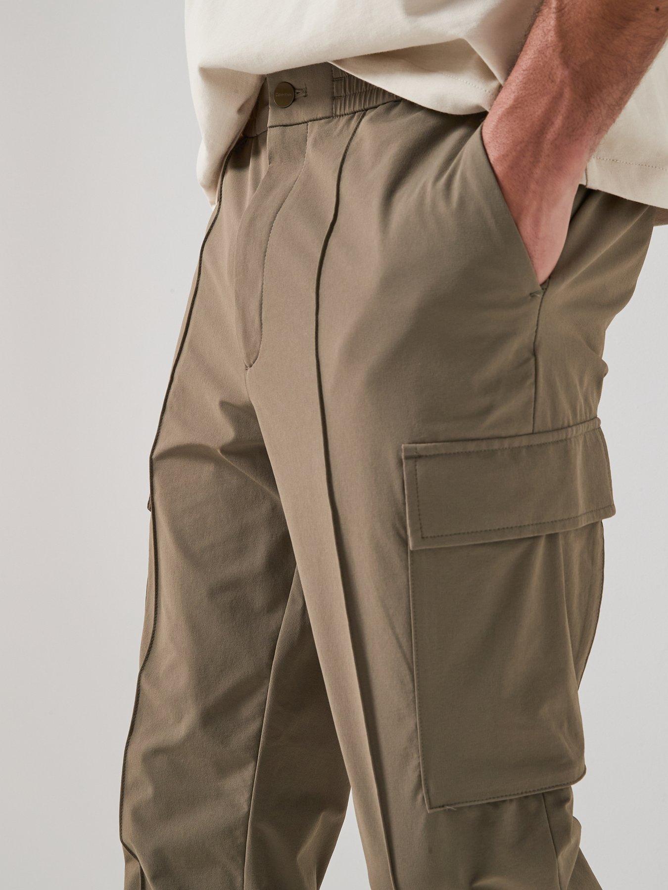 calvin-klein-tech-dobby-cargo-pants-beigedetail