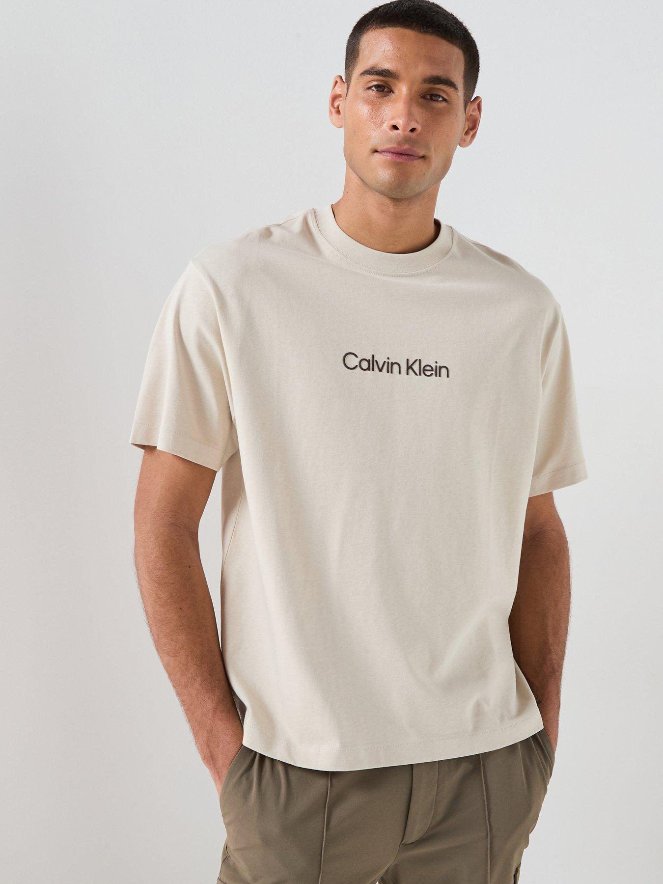 calvin-klein-relaxed-fit-central-logo-t-shirt-light-beigedetail