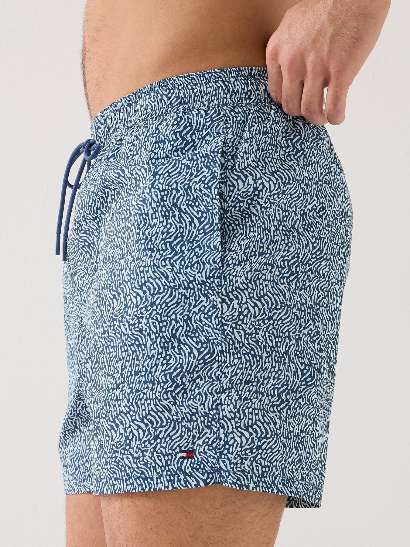 tommy-hilfiger-essential-all-over-print-medium-swim-shorts-blueoutfit
