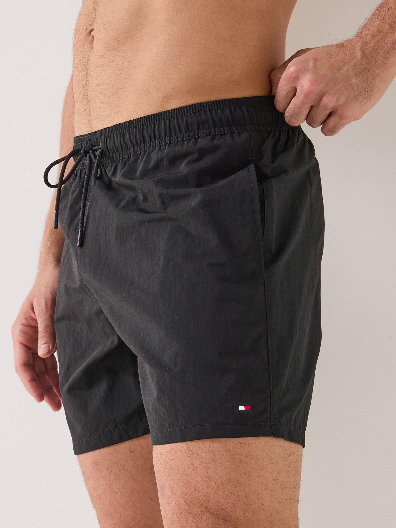 tommy-hilfiger-essential-medium-swim-shorts-blackoutfit