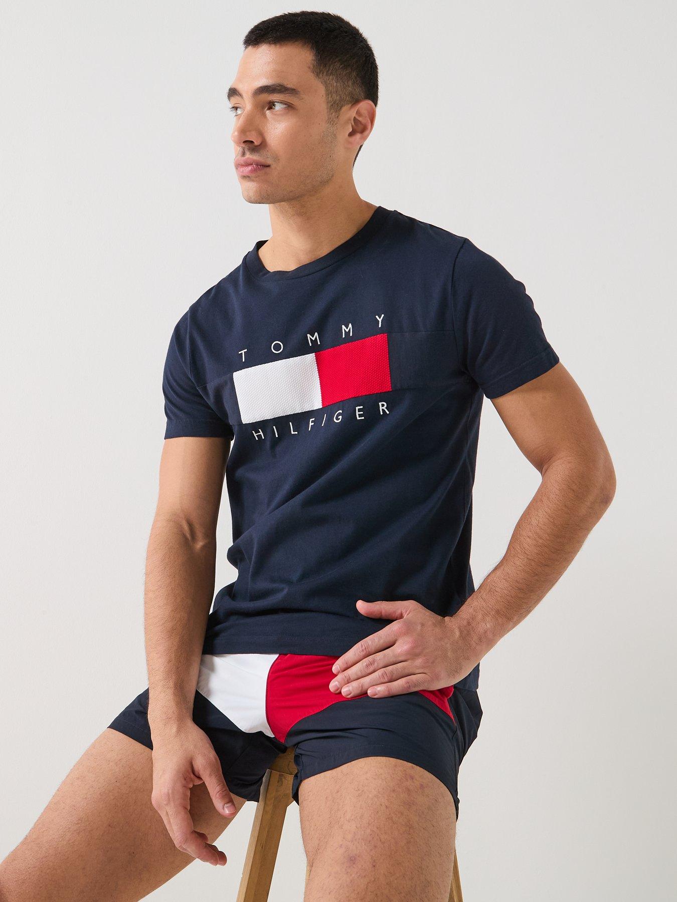 tommy-hilfiger-archive-large-flag-medium-swim-shorts-navyoutfit