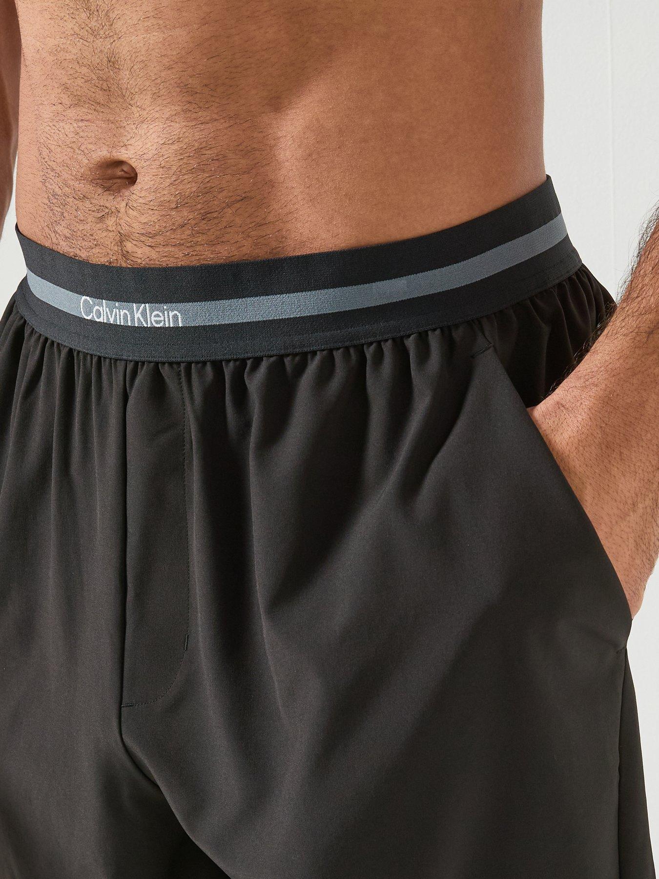 calvin-klein-sport-work-out-woven-shorts-blackoutfit