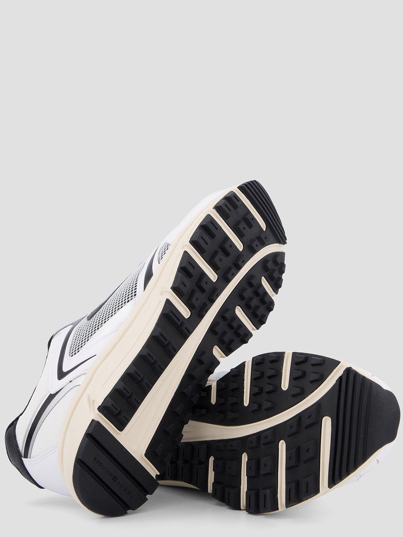 Image 4 of 7 of Tommy Hilfiger Yukon Mix Trainer - Black