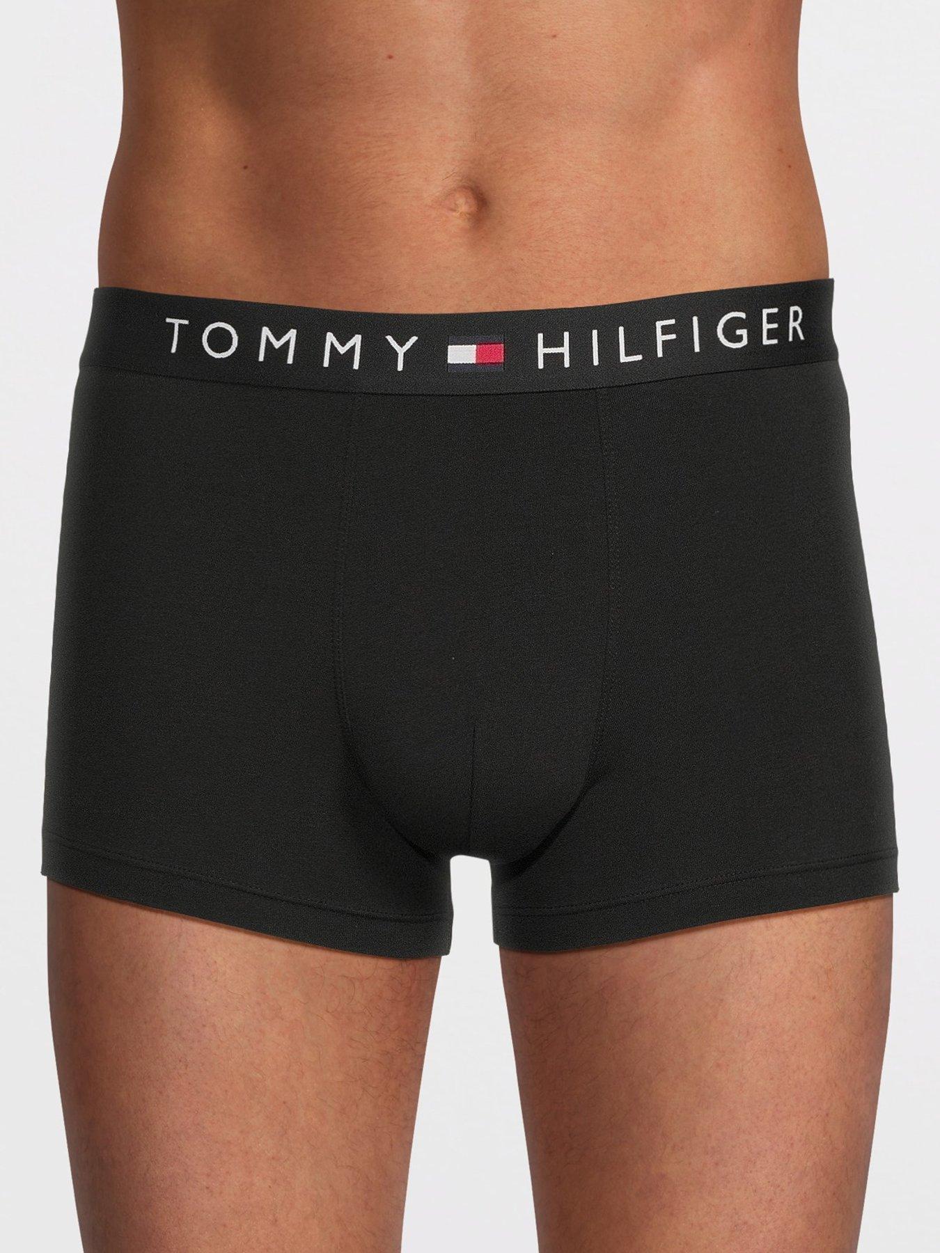 tommy-hilfiger-tommy-hilfiger-3-pack-everyday-essentials-trunks-blackstillFront