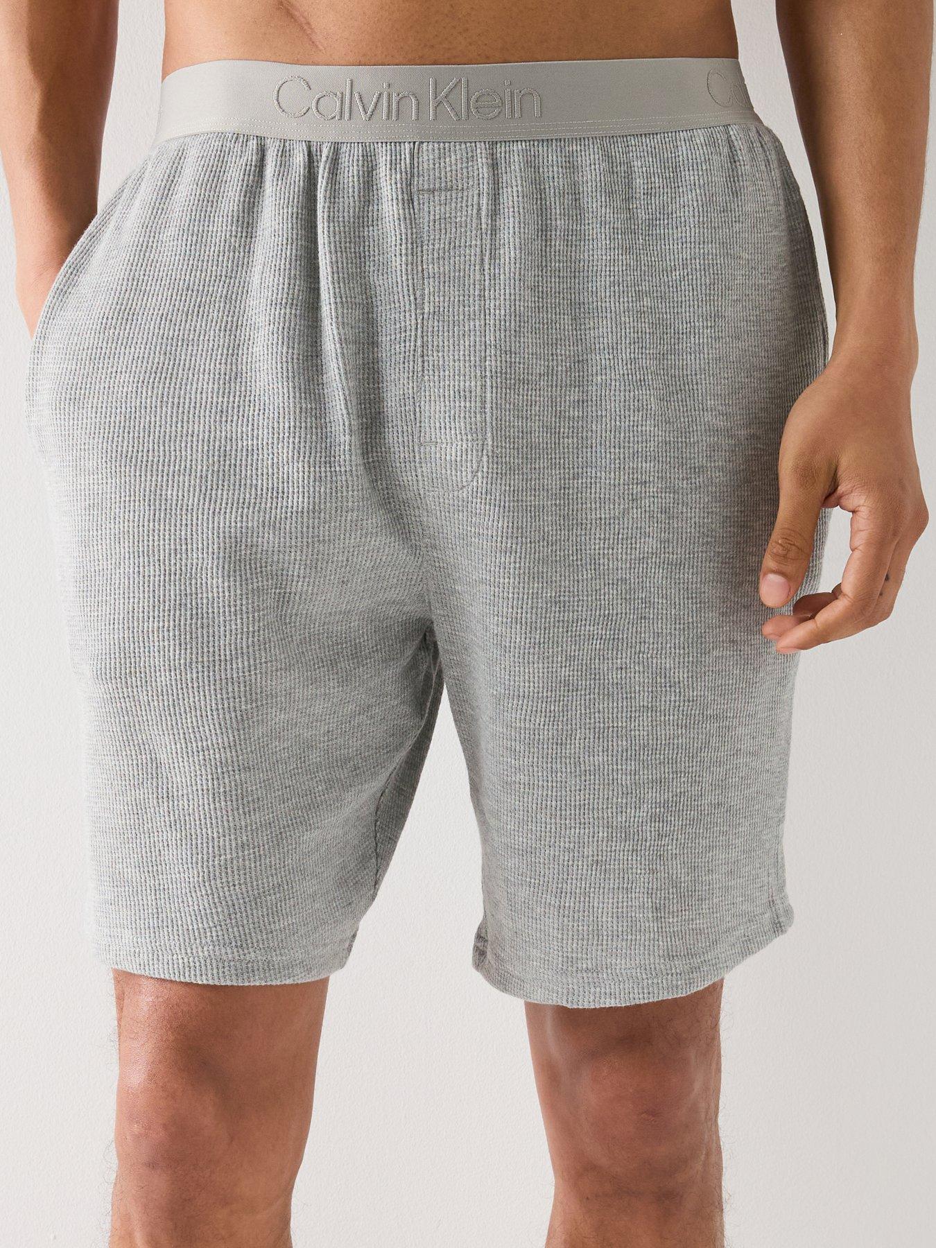 calvin-klein-loungewear-waffle-shorts-greyoutfit