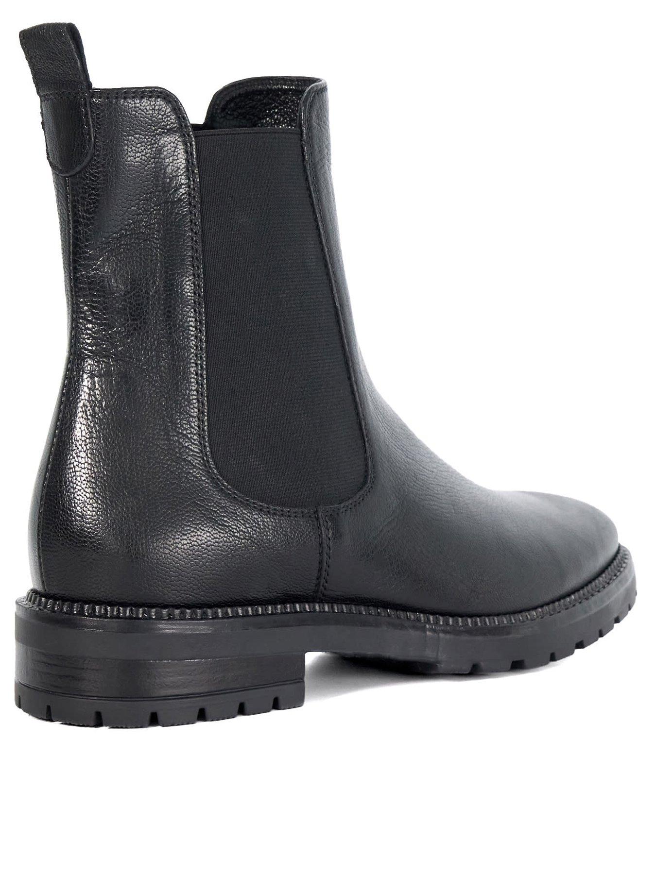 dune-london-poema-chelsea-boots-blackoutfit