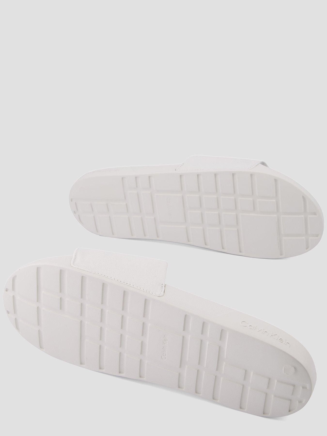 calvin-klein-essential-slider-whitedetail