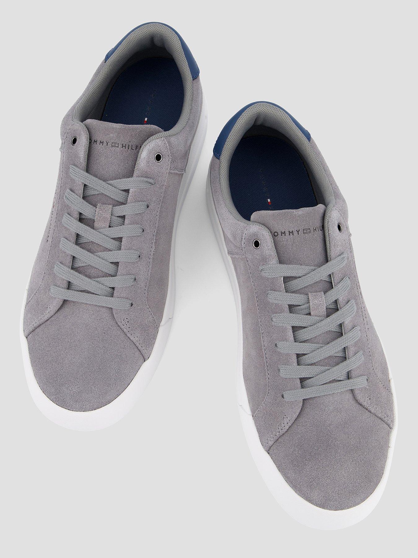 tommy-hilfiger-th-court-suede-trainers-greyoutfit