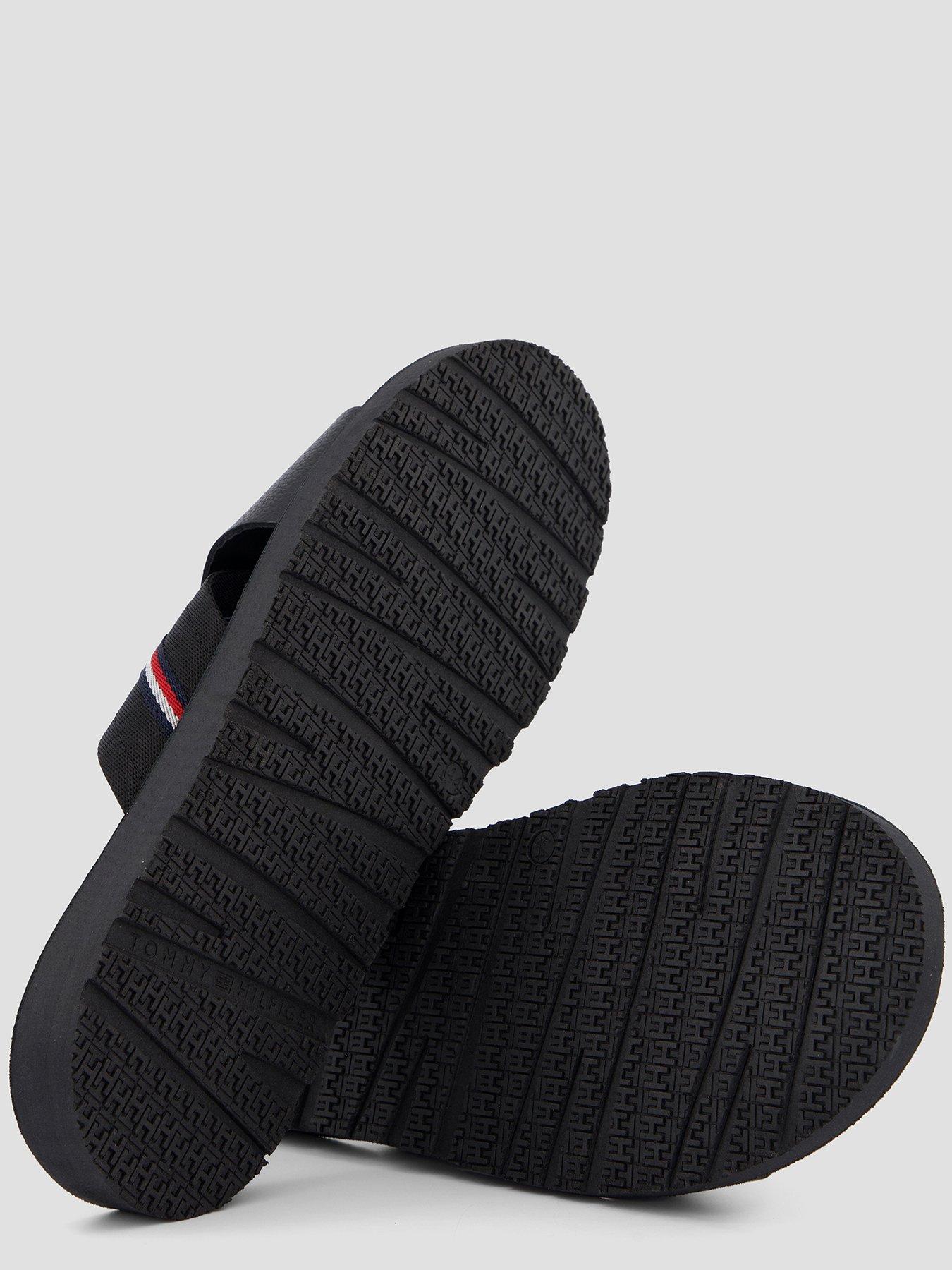 Image 4 of 7 of Tommy Hilfiger Core Lth Criss C Sandal - Black