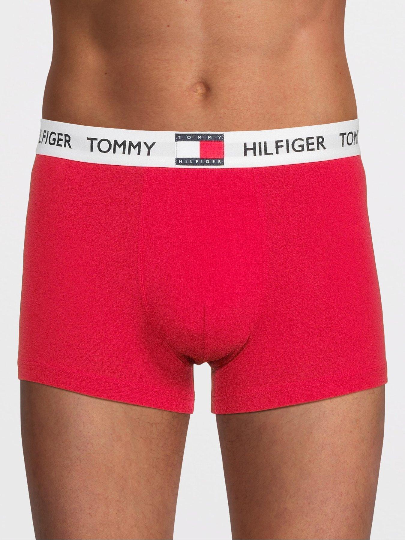 tommy-hilfiger-3-pack-heritage-cotton-badge-trunks-assortedstillFront