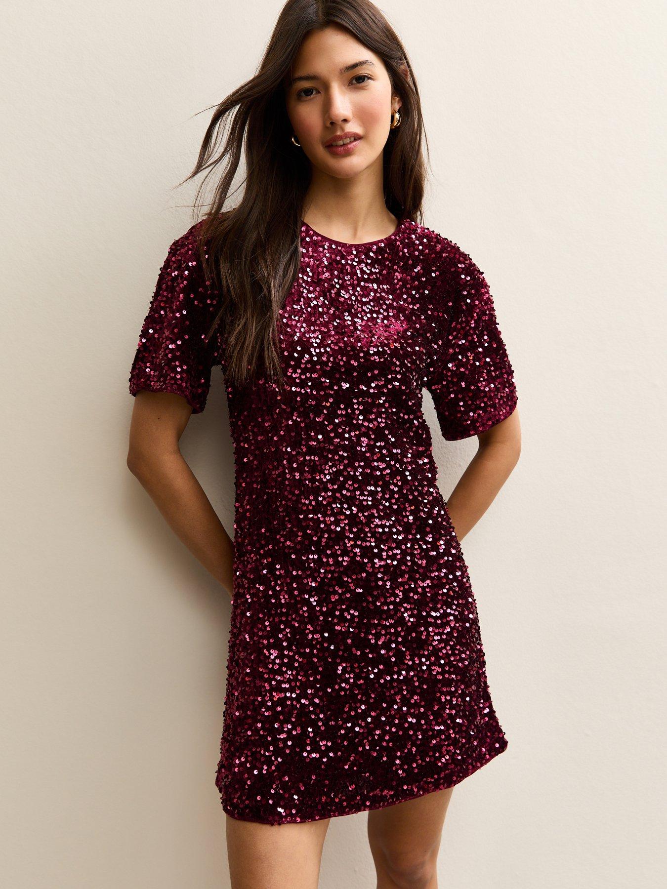 New Look Velvet Sequin T-Shirt Dress - Dark Burgundy
