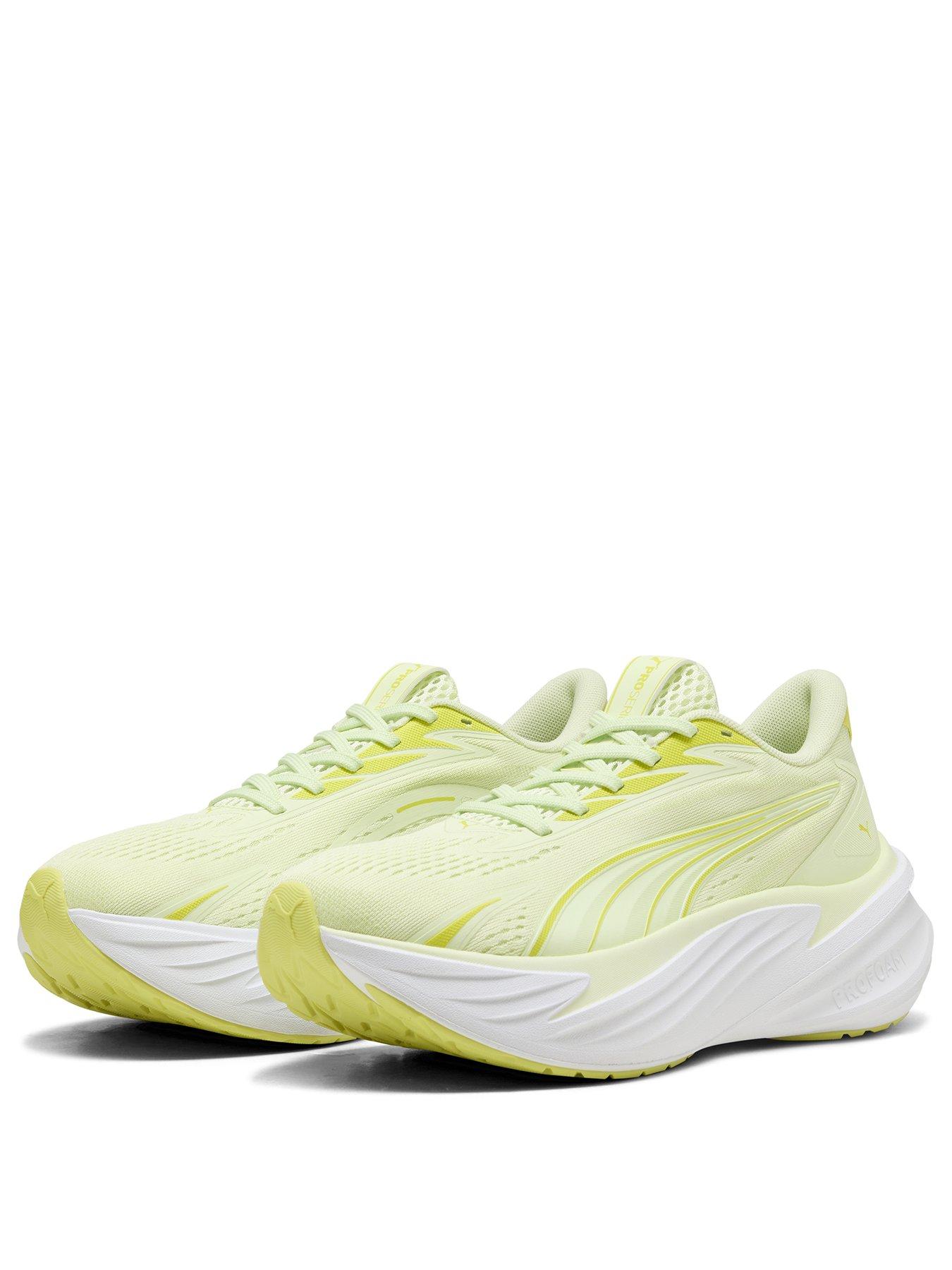 puma-womens-running-maxima-pro-trainers-yellowstillFront