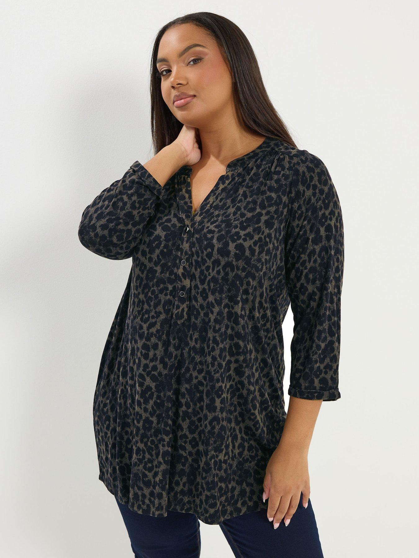 Image 1 of 5 of Yours Curve 3/4 Sleeve Placket Top - Green