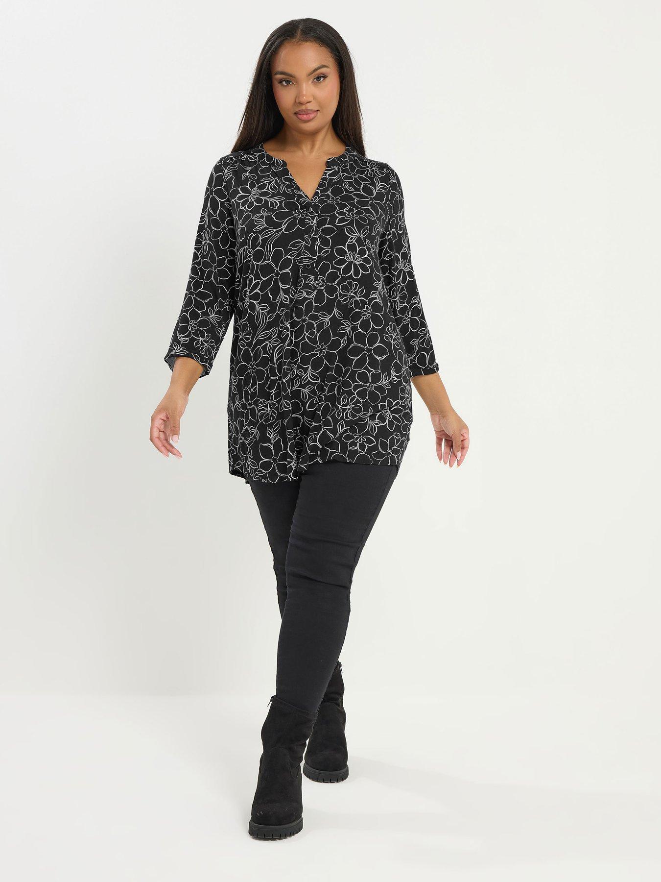 Image 3 of 5 of Yours Curve 3/4 Sleeve Placket Top - Black