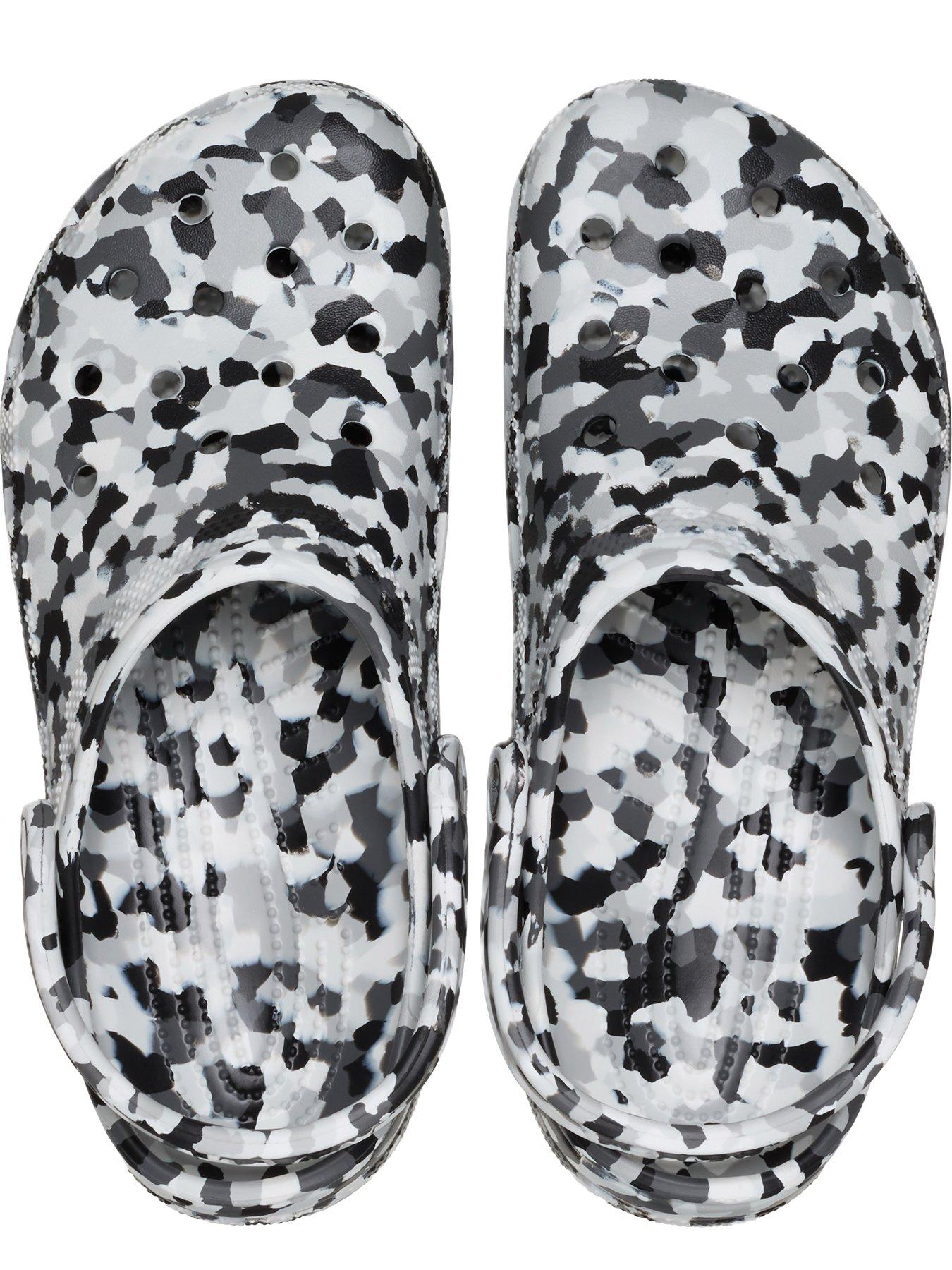 Image 4 of 6 of Crocs Classic Confetti Clog - Black/White