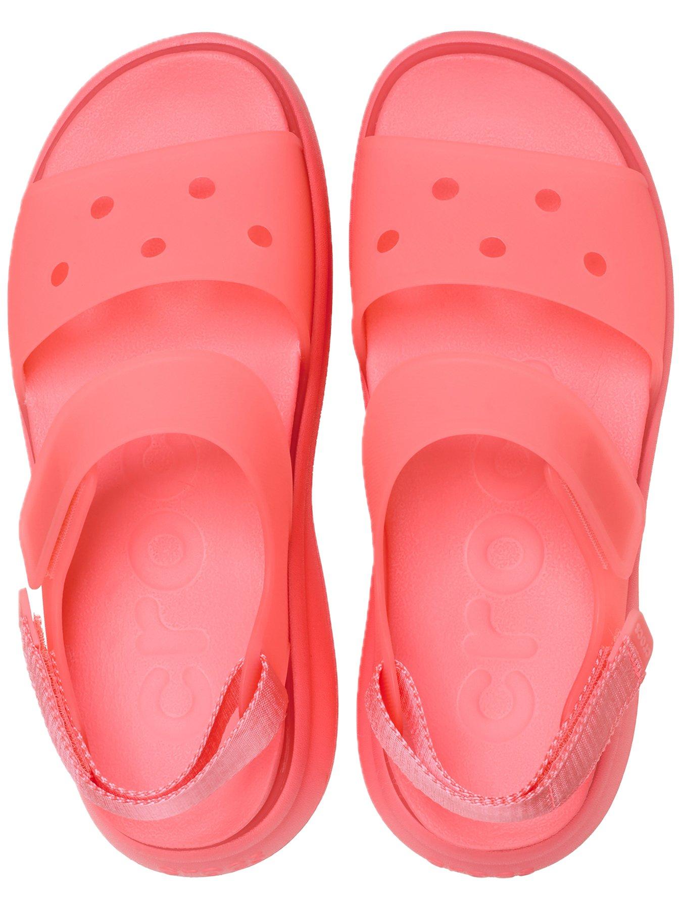 Image 4 of 6 of Crocs Soho Frosted Y Strap Sandals - Guava