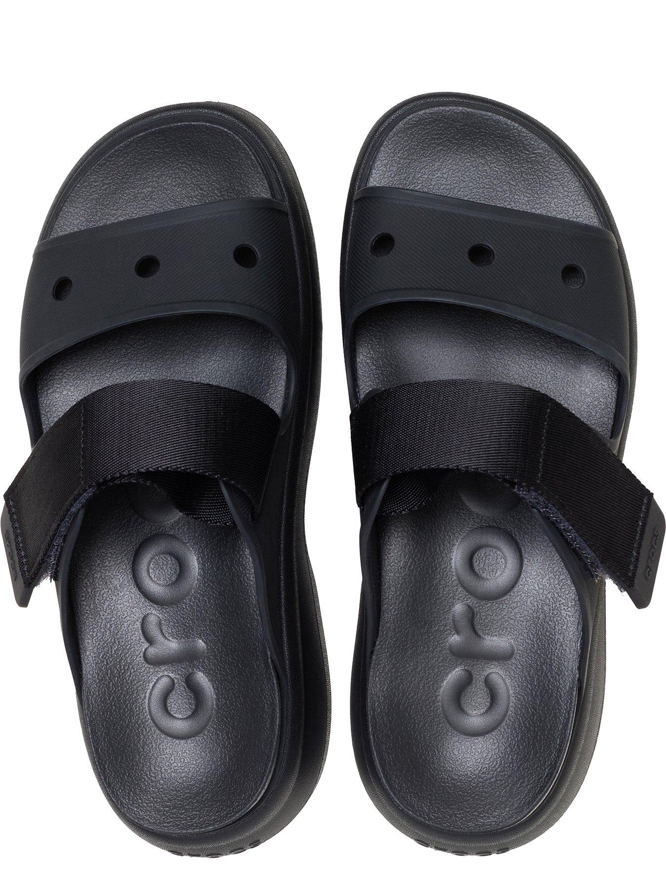 crocs-soho-two-strap-sandal-blackoutfit