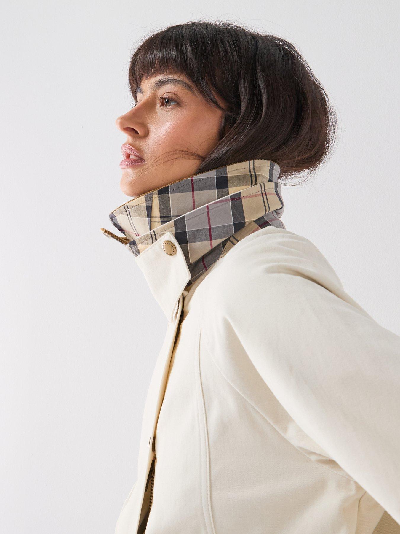 barbour-cropped-beadnell-casual-jacket-beigedetail